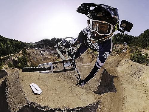 Vista 5 de GoPro HERO10 - Cámara de acción impermeable con pantalla LCD frontal y trasera táctil, video 5.3K60 Ultra HD, fotos de 23 MP, transmisión en vivo