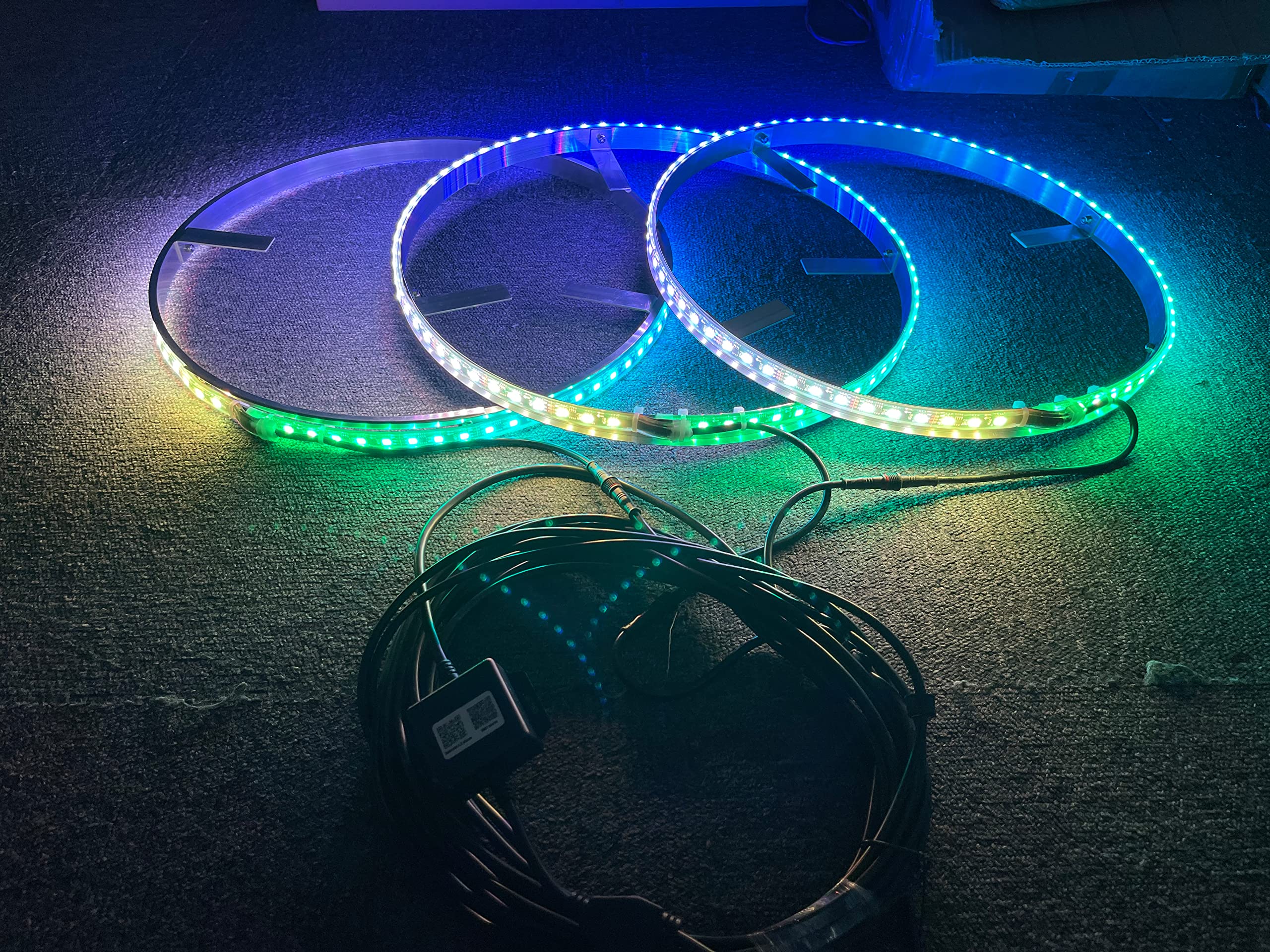 3PCS 15.5'' Dream Chase Flow LED Wheel Lights Rim Lights + 3PCS 4ft LED Strips 6Plugs Synchronize Compatible with Polaris Slingshot Bluetooth & Remote Control with ON/Off Switch