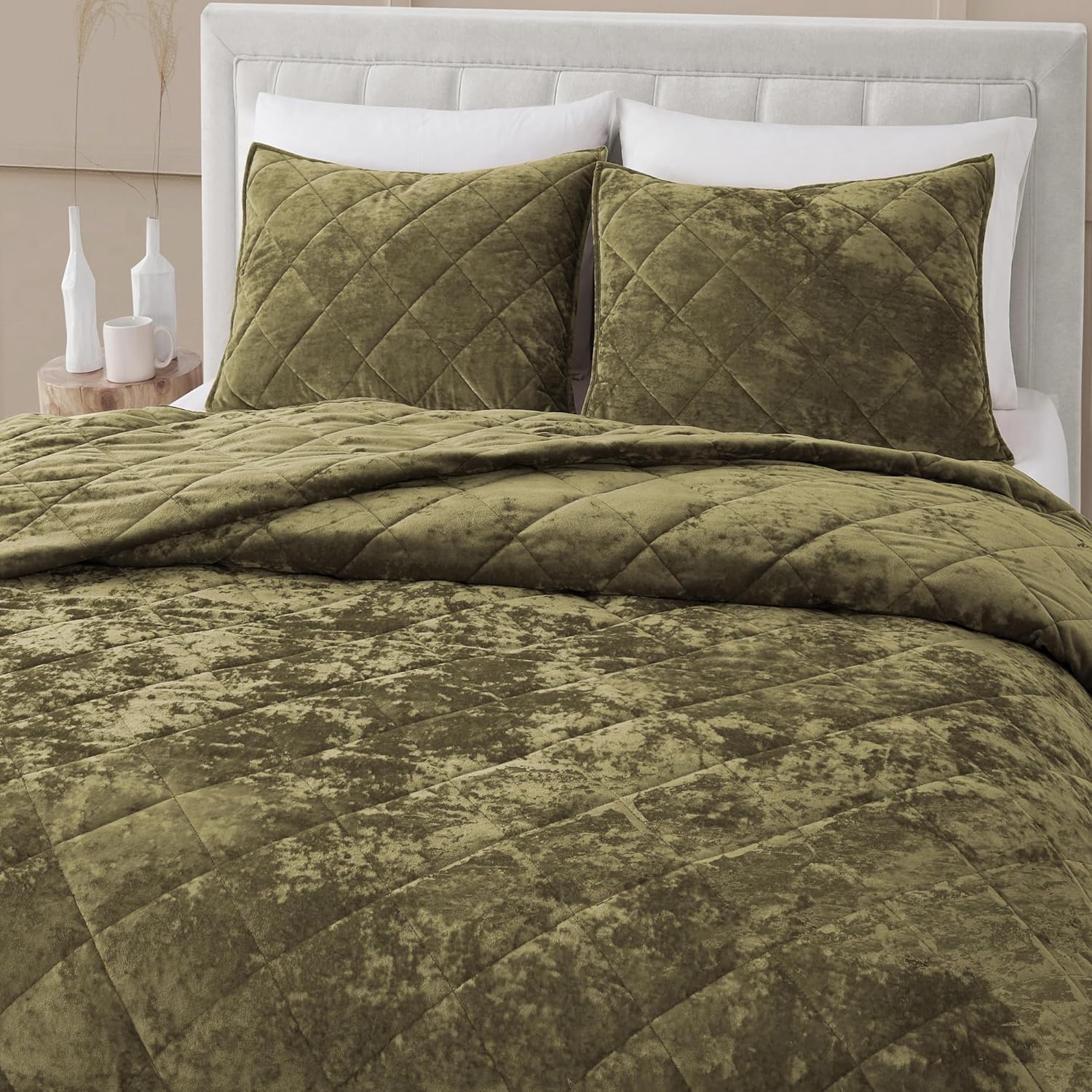 Wonderful Luxury Velvet Green Quilt Set, King Diamond Stitch Pattern Bedding, Lightweight Ultra-Soft Skin-Friendly, All-Season, Versatile as Comforter/Bedspread for Adults Teens Kids Bedroom,106"x94" - Image 3