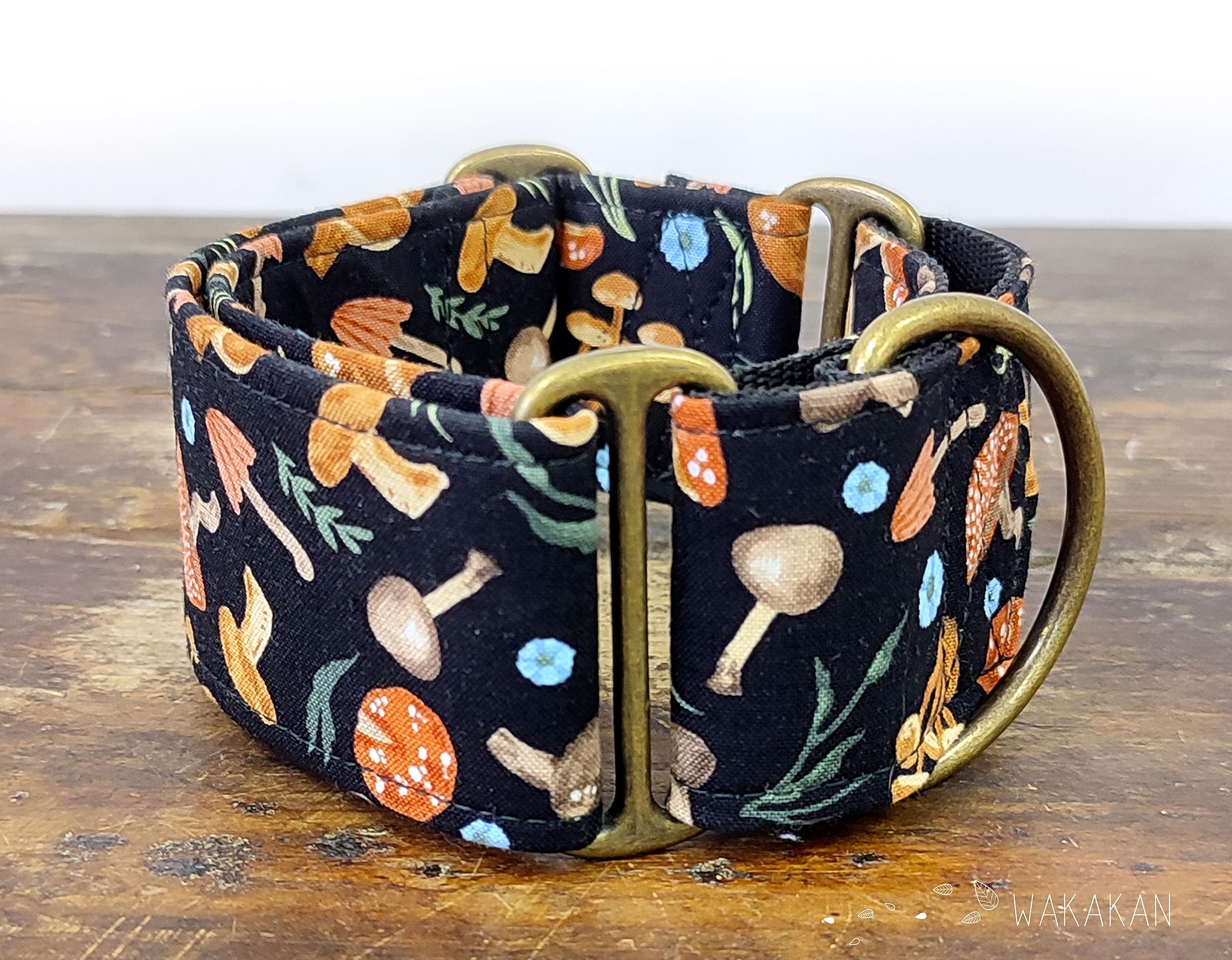 Collar Martingale Para Perro: Witch Potion, Hecho a Mano en España por Wakakán