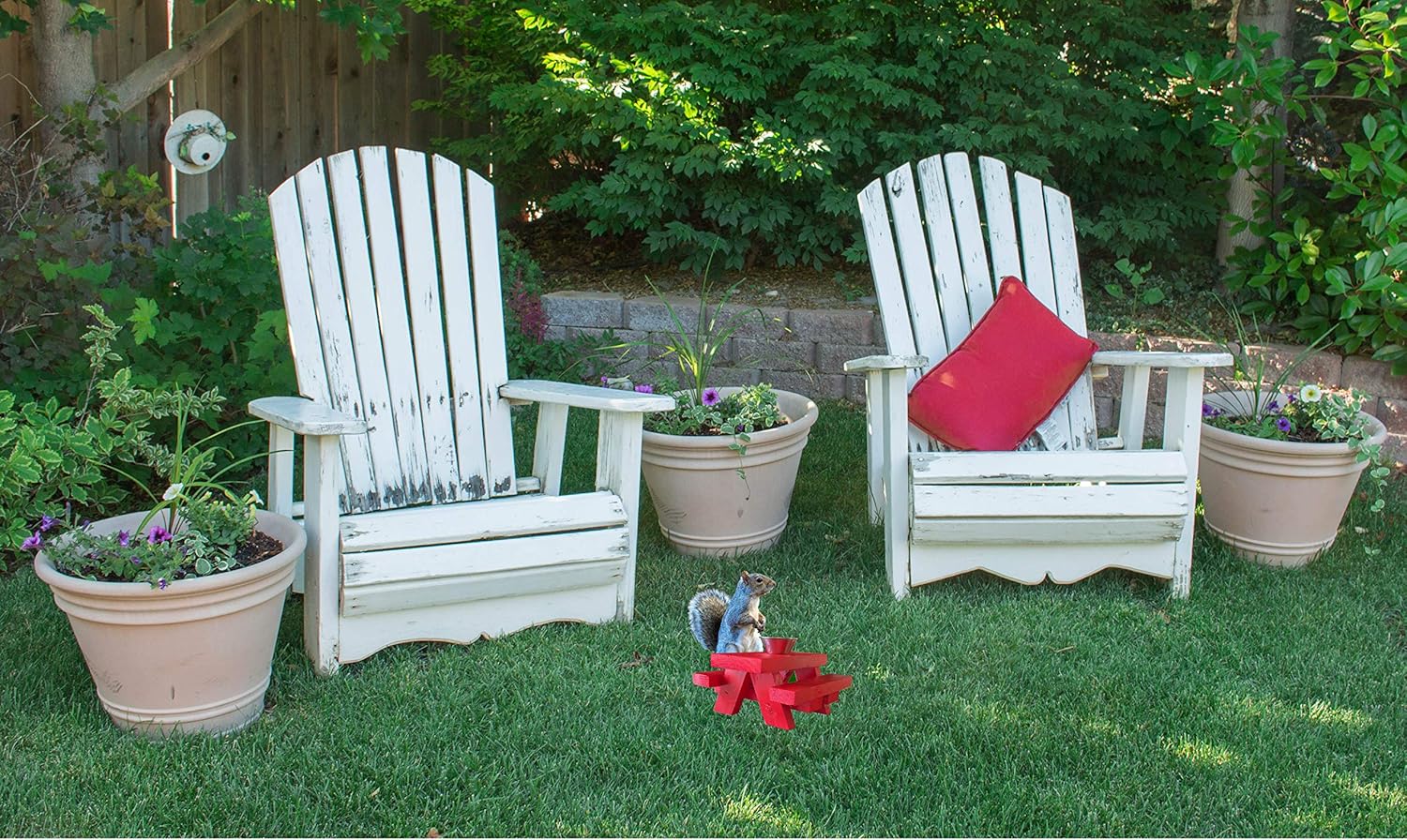 Squirrel Feeder for Outside - Red Picnic Table with Cup Feed for Squirrel Food - Floor or Table Top Mount Squirrel Picnic Table Feeder - Made in USA - Loose Corn or Seed : Patio, Lawn & Garden