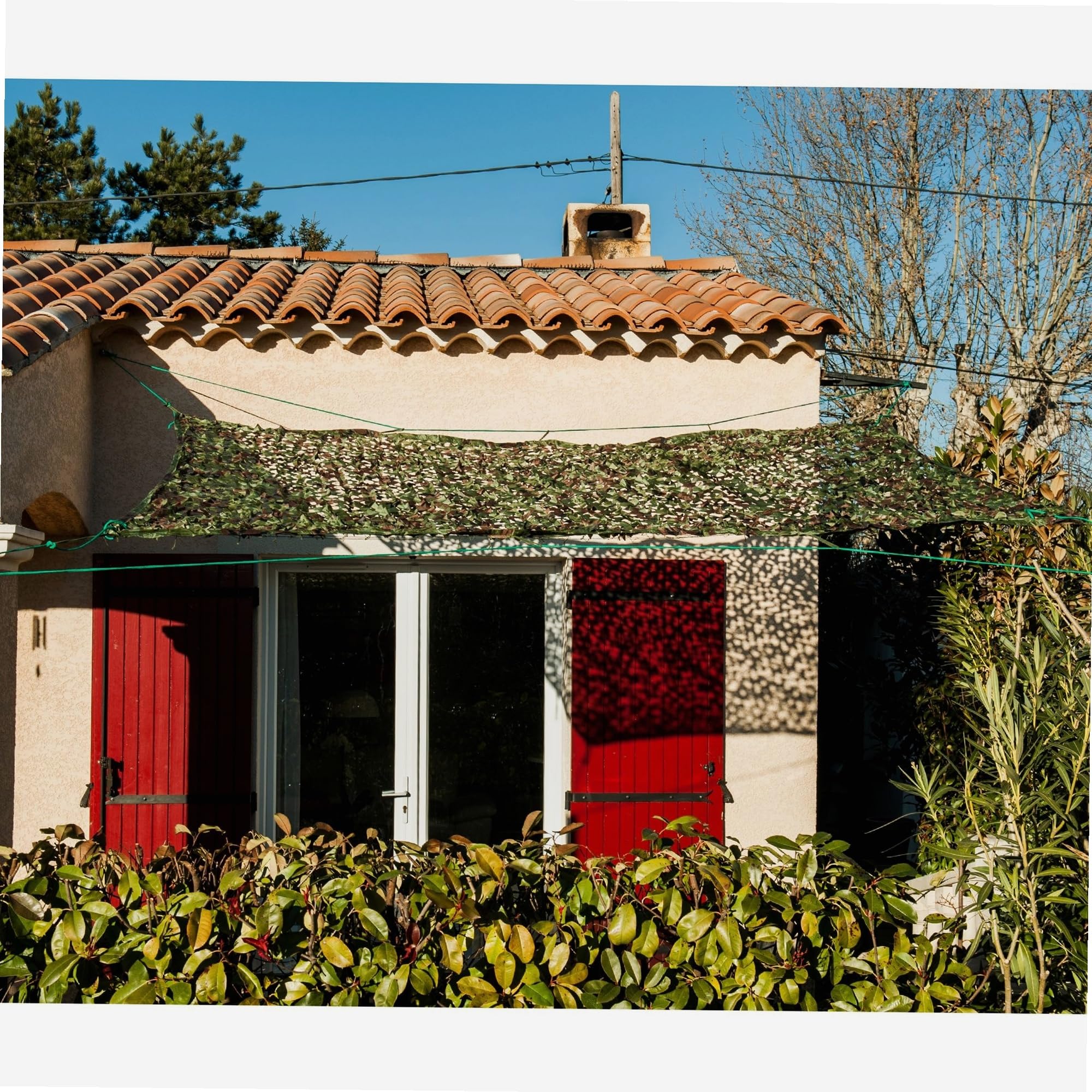 Toile d'ombrage ajourée camouflage 9m² résistante au vent fort