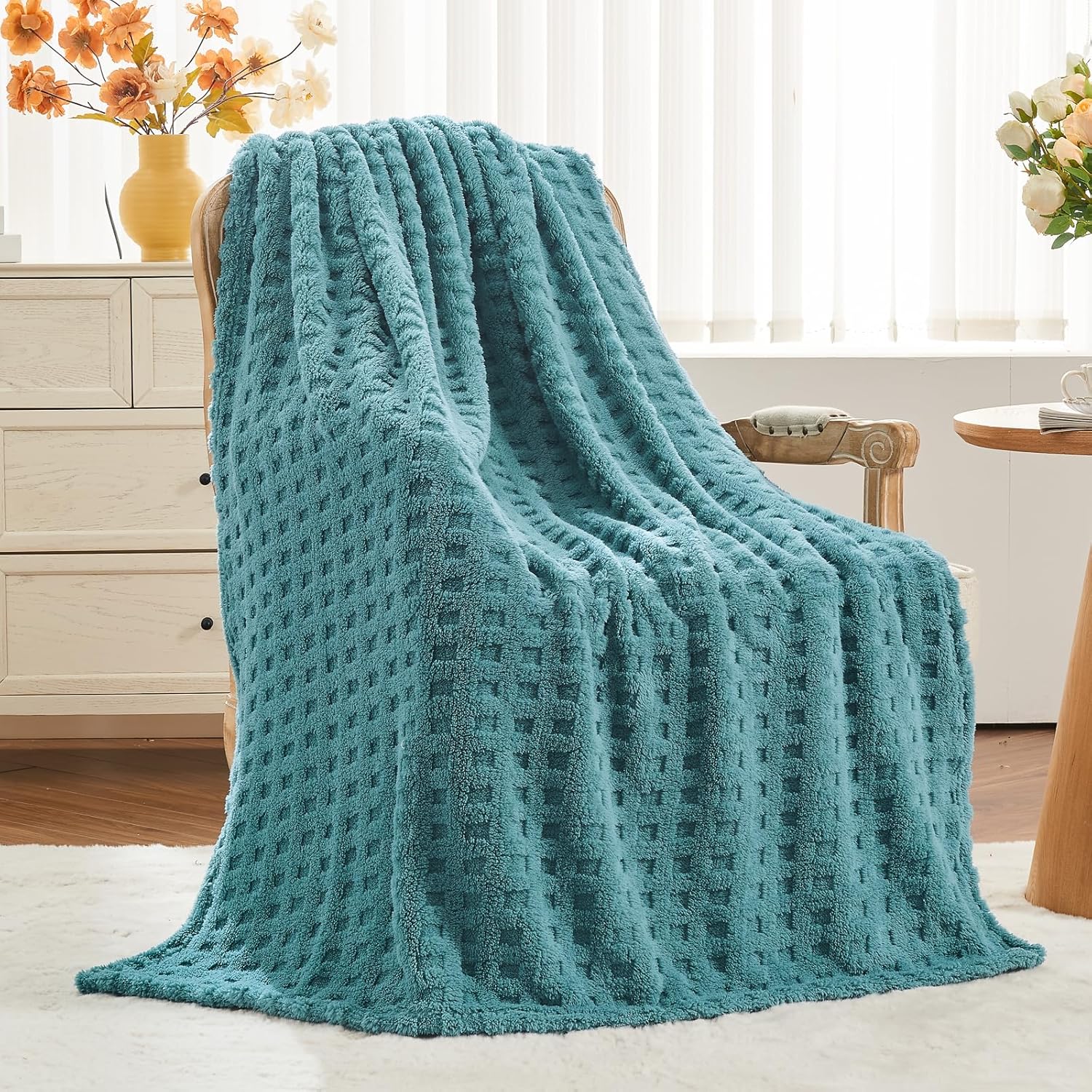 NEWCOSPLAY Super Soft Queen Blanket Teal Premium Silky Flannel Fleece 3D Waffle Checkered Lightweight Bed Blanket All Season Use (Light Teal, Queen(90"x90")) - Image 9