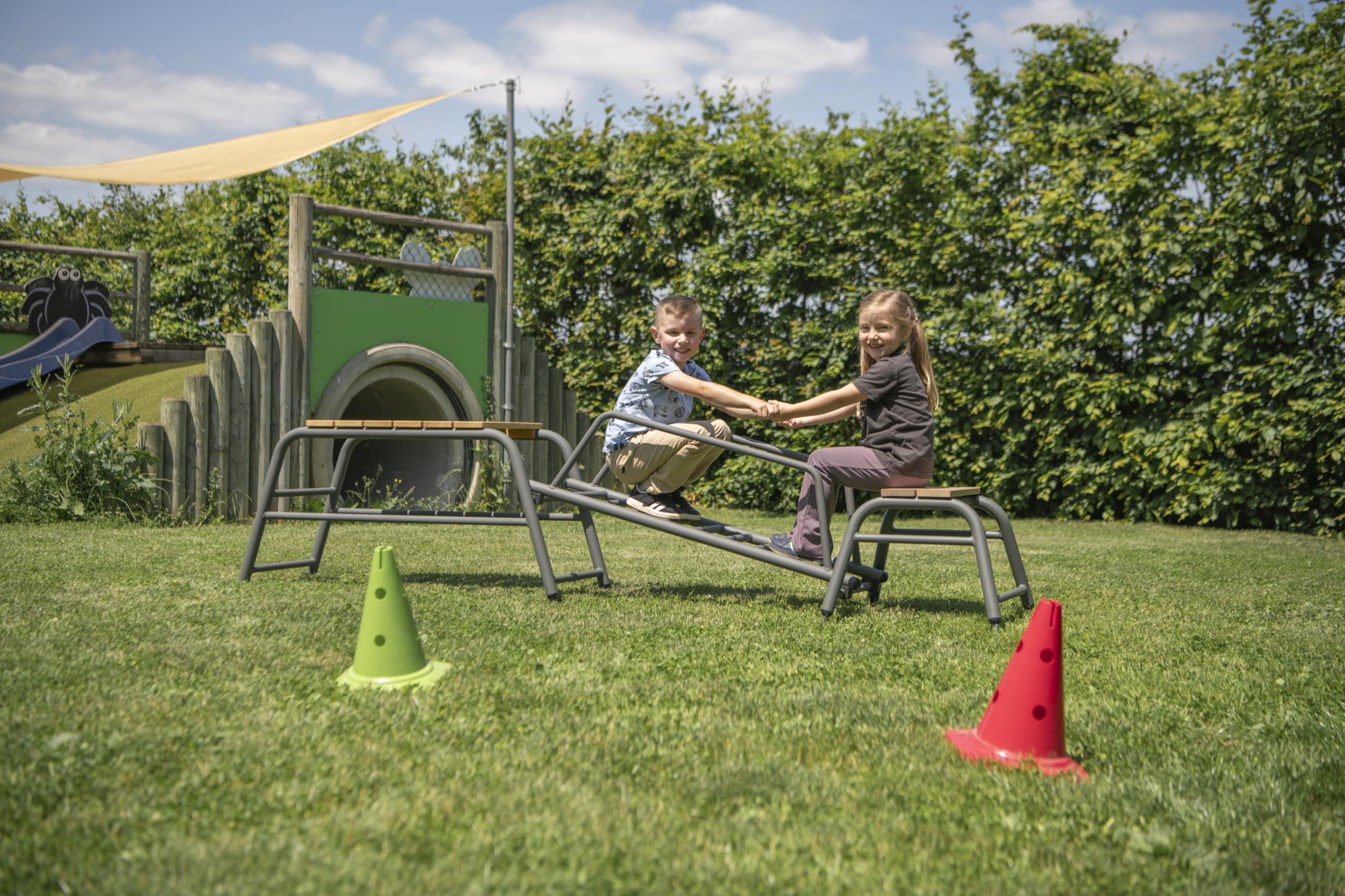 Betzold Outdoor-Leiter mit Griffen - Kletterleiter Bewegungs-Parocurs