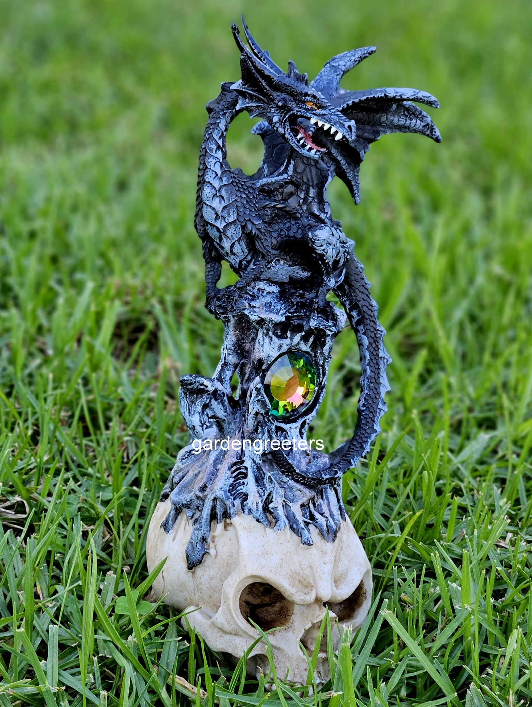 Amazon.co.jp: GARDENGREETERS ドラゴン 頭蓋骨像 ドラゴン 置物 : DIY