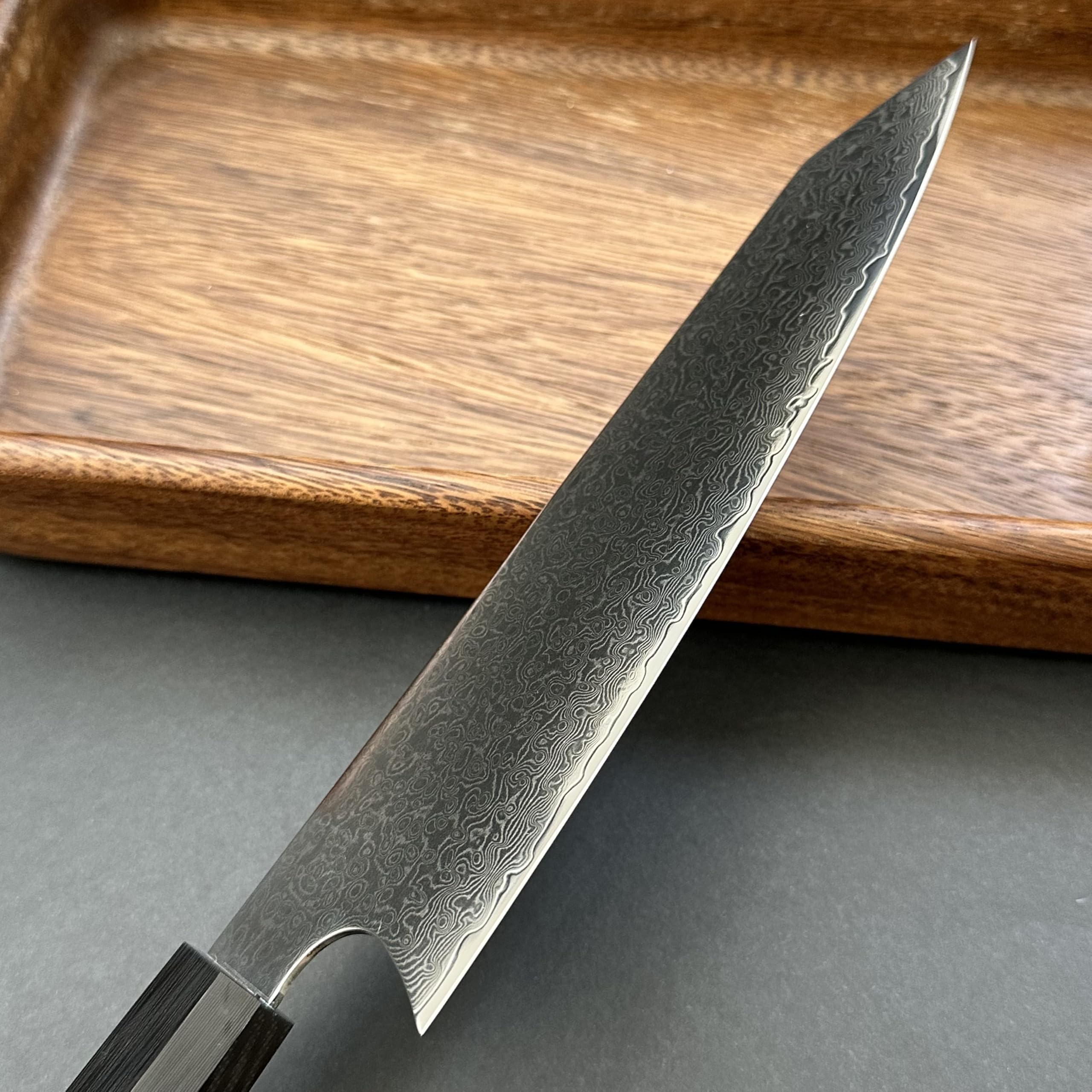 67層スーパー鏡面ダマスカス切付包丁210mm スタビライズモダンアート柄 Amazon | ダマスカス包丁 牛刀 210mm VG10芯材 67層鋼 切付型 G10