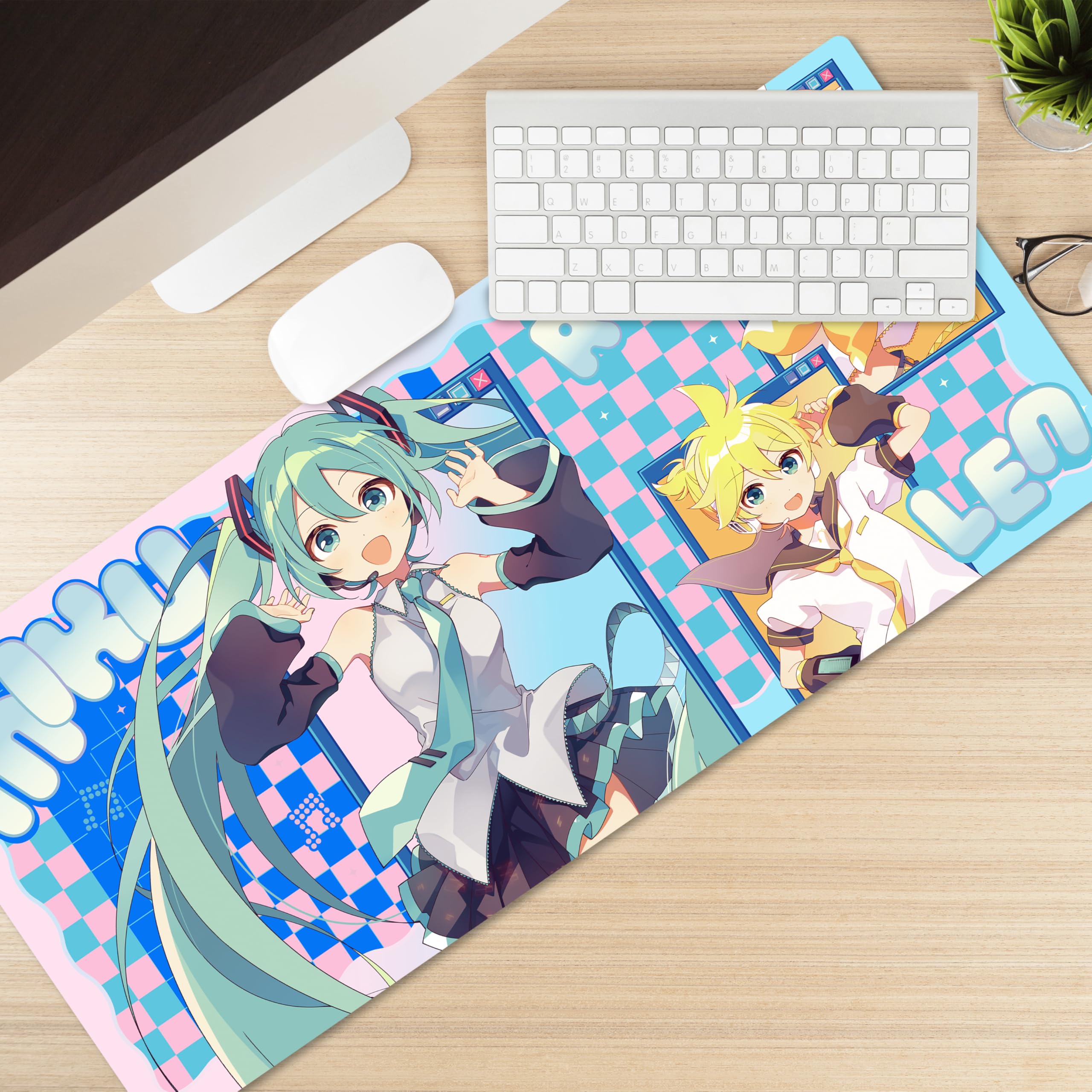 Amazon.com: ABYSTYLE Hatsune Miku - XXL Mousepad - Miku & Friends