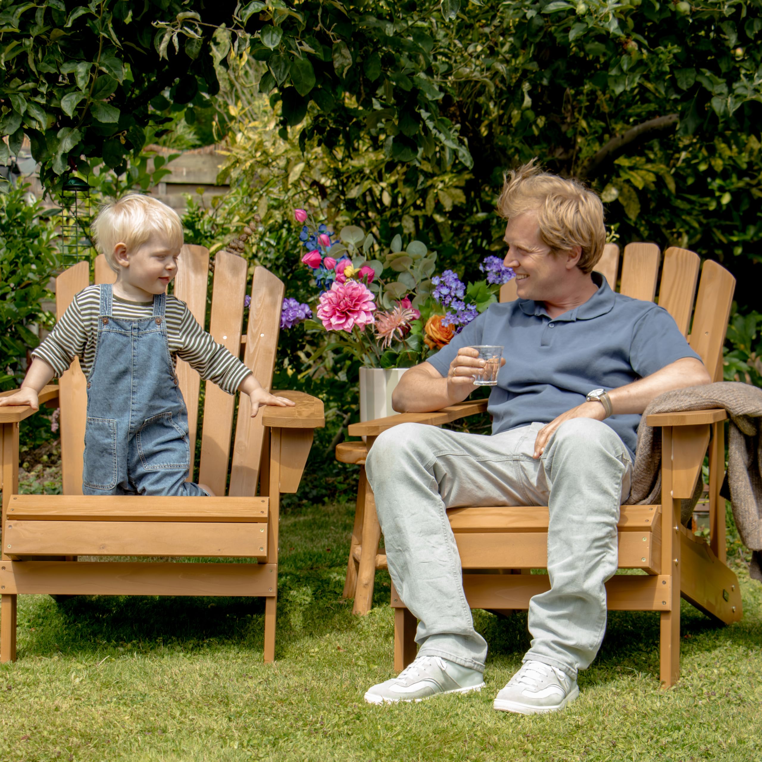 AXI Carmen Adirondackstuhl aus Holz in Goldgelb | Gartenstuhl/Loungestuhl/Adirondack Stuhl/Chair aus Holz für 1 Person mit Armlehnen & hoher Rückenlehne | 90,5 x 78,4 x 93 cm