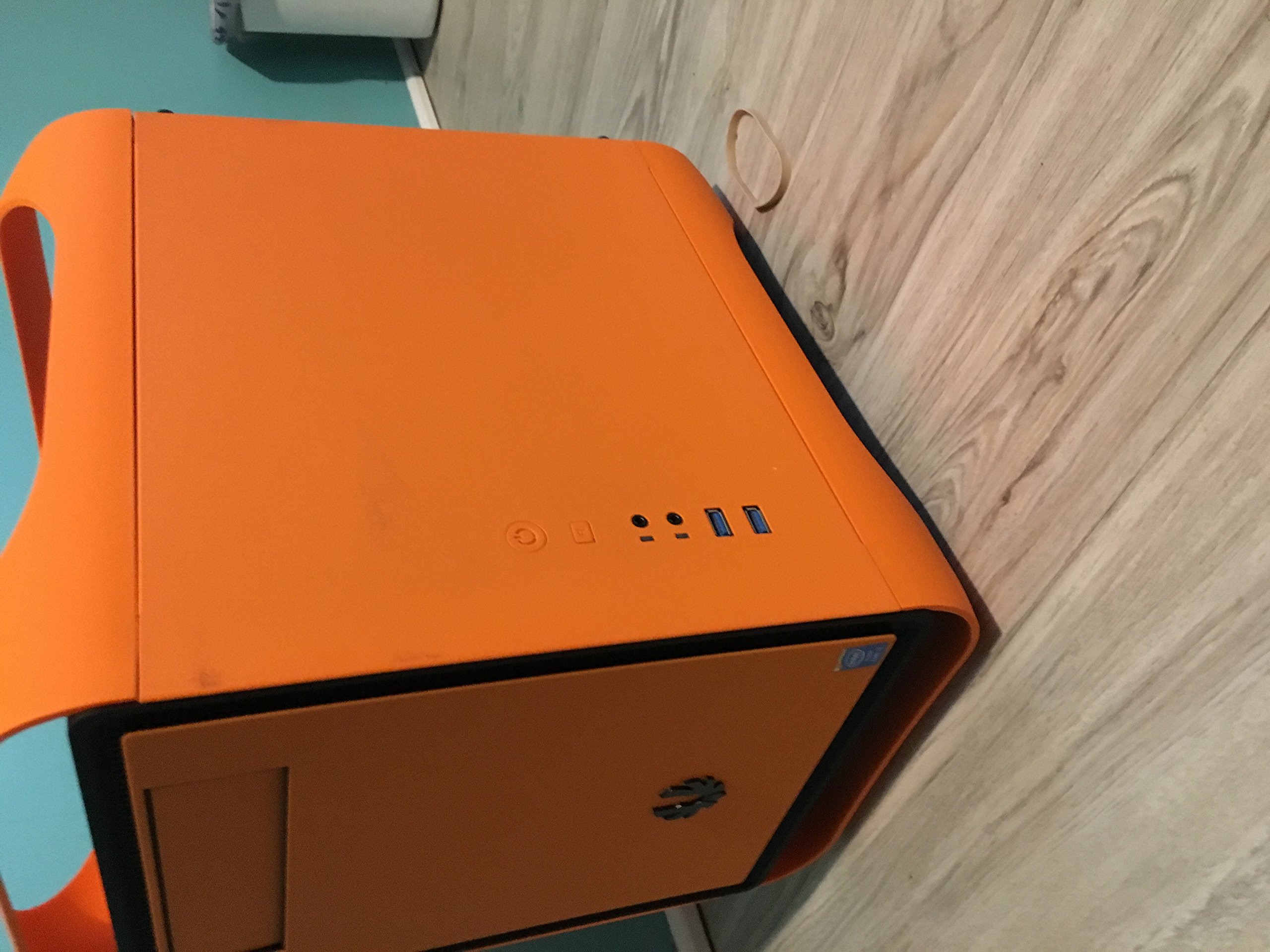 BitFenix Mini-ITX Tower Case Without Power Supply, Atomic Orange BFC-PRO-300-OOXKO-RP