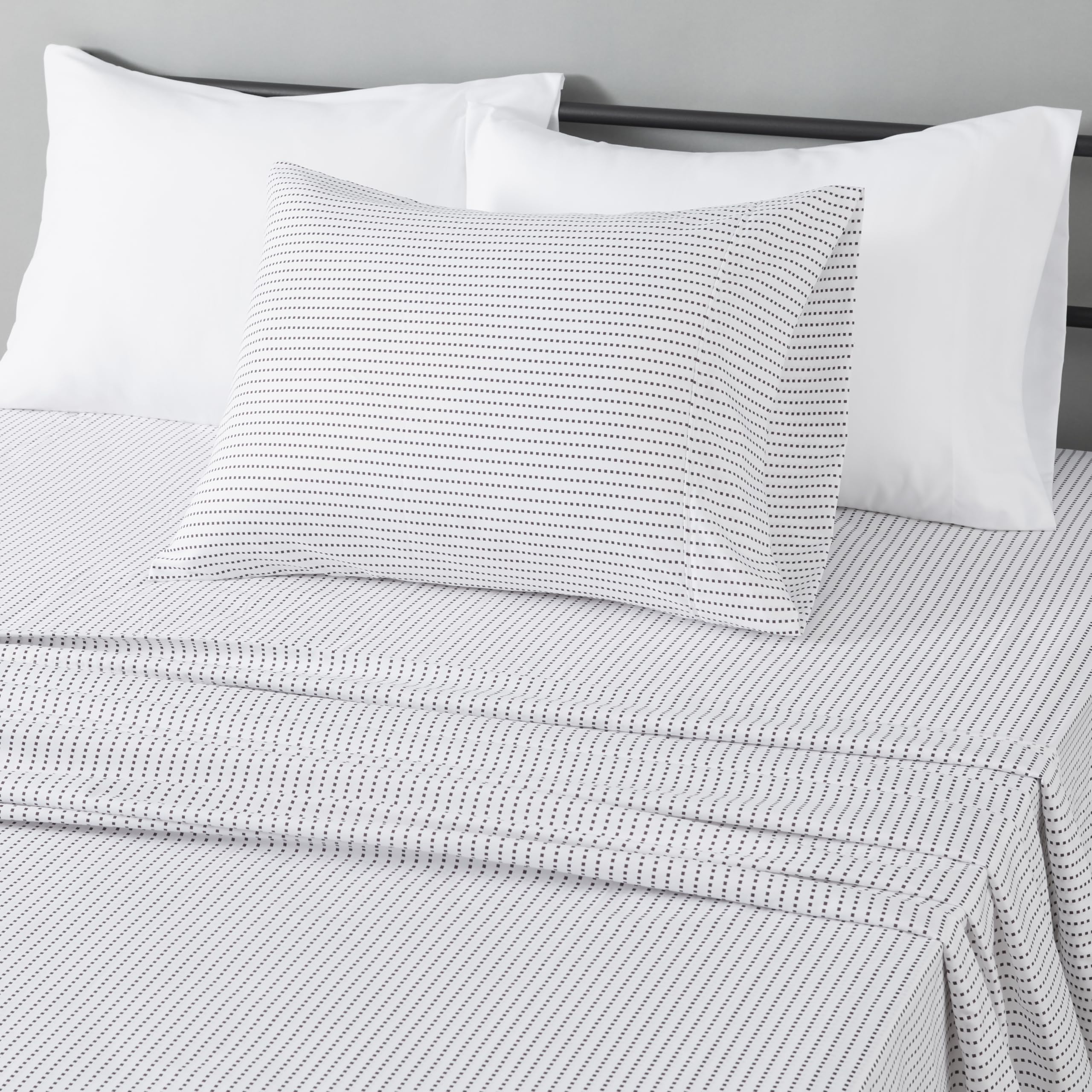 Amazon Basics Lightweight Super Soft Easy Care Wrinkle Free Microfiber 3-Piece Bed Sheet Set with 14-Inch Deep Pockets, Twin, Plum, Solid