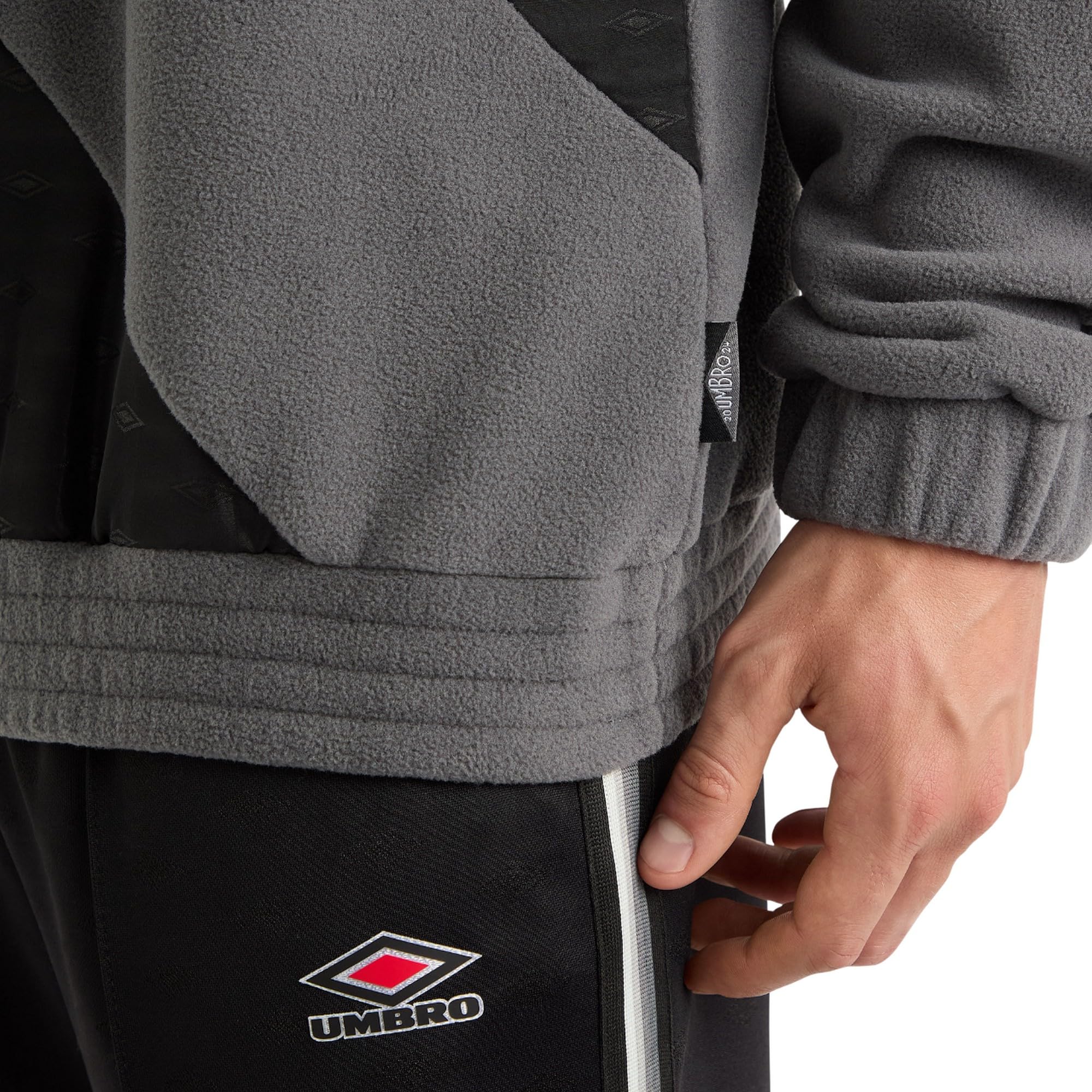 Umbro Camiseta de forro polar con cremallera de un cuarto para hombre