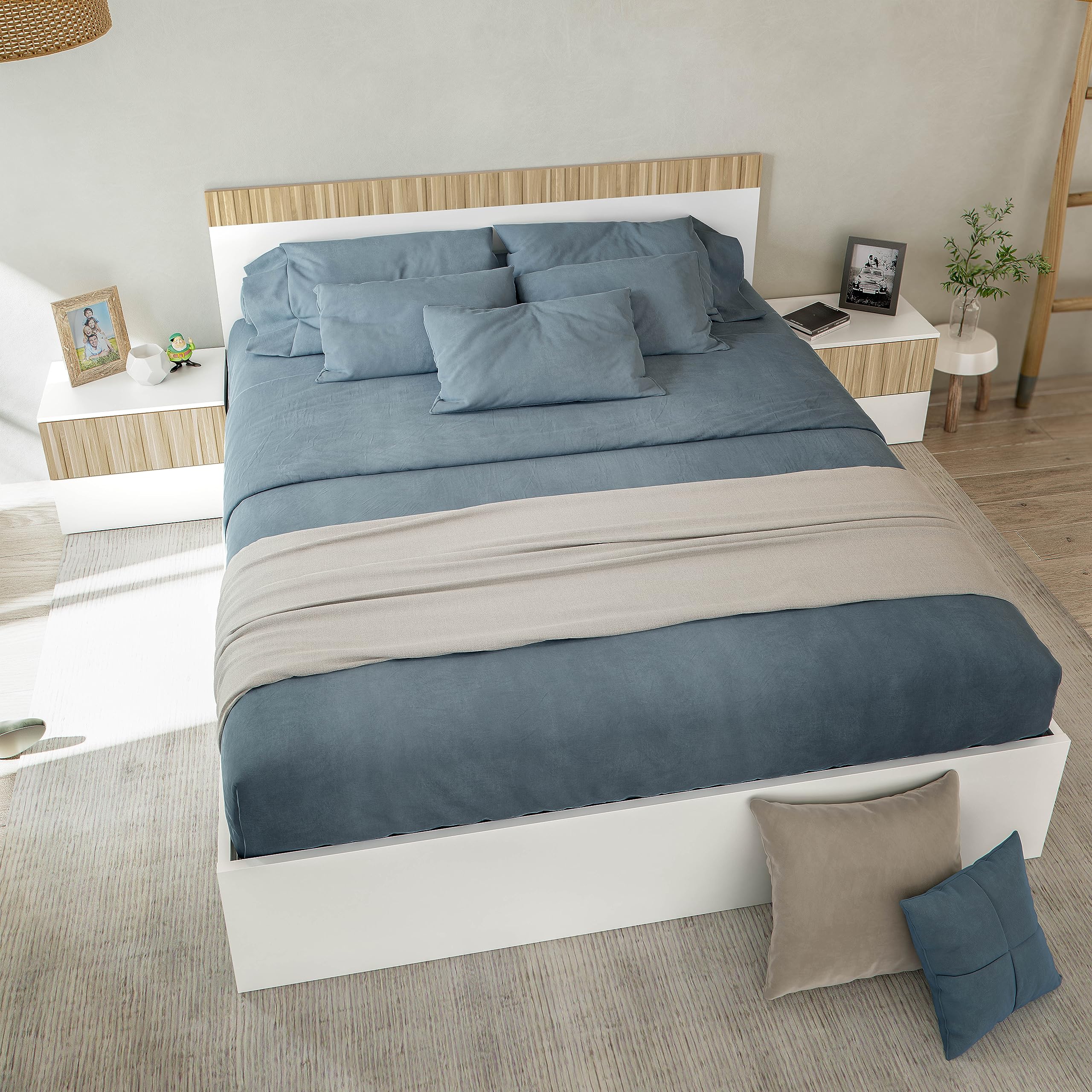 Mobelcenter, Conjunto Cabezal y 2 Mesitas Dormitorio Ethna, Cabecero y Mesitas para Cama de Matrimonio, Color Blanco Artik y Natur, Medidas: Ancho: 266 cm x Fondo: 34 cm x Alto: 91 cm (1428)