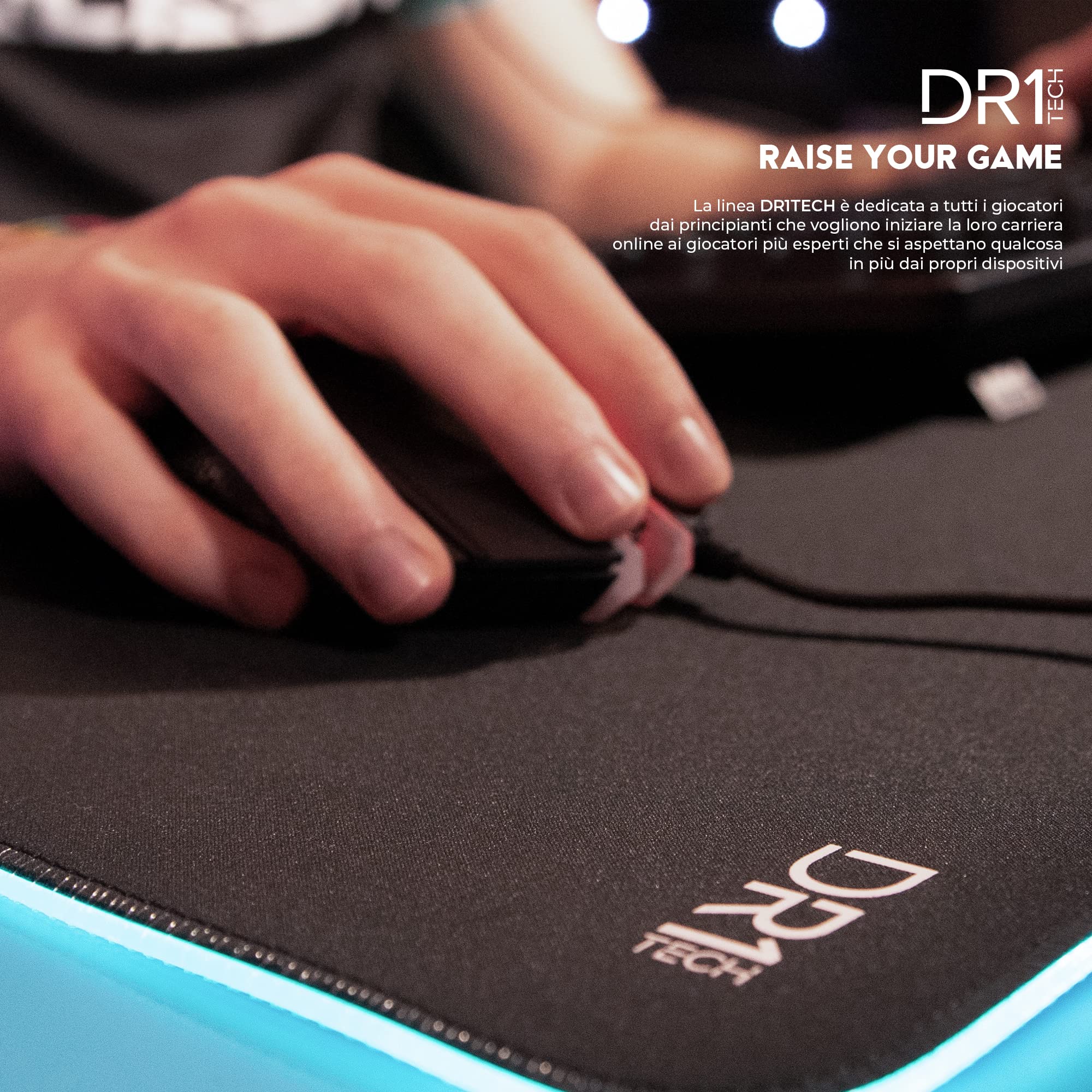 DR1TECH Anka+ Pro Tappetino Mouse XXL da Gaming con LED per Scrivania [80x30cm] - MousePad per PC Ergonomico, Waterproof e Antiscivolo - Design Unico con Massima Scorrevolezza