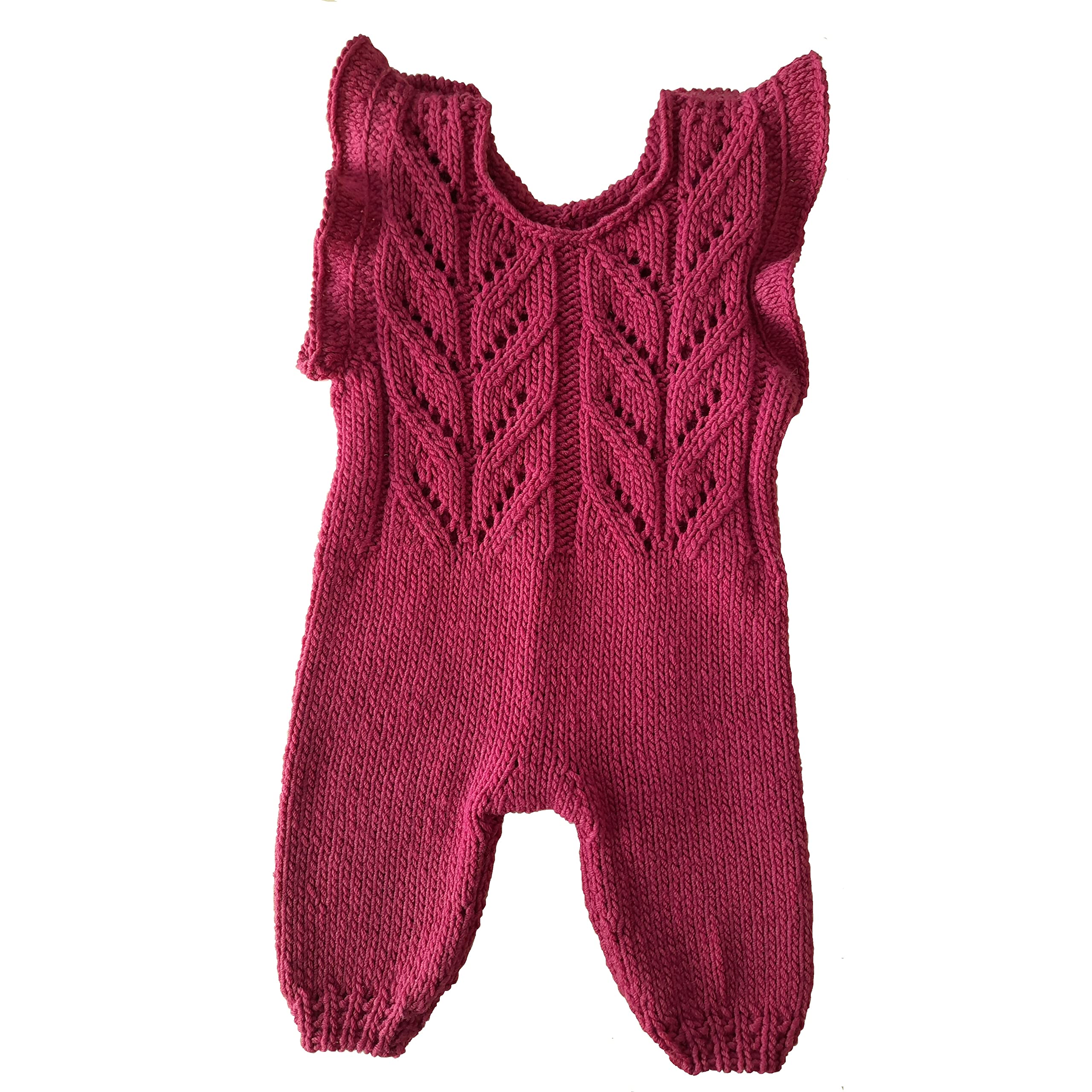 Pagliaccetto neonata fatta a maglia, in lana merino lilla con bottoncini di legno e cuori. Idea regalo di nascita. ARTICOLO ORIGINALE E UNICO MOMpATchWORK