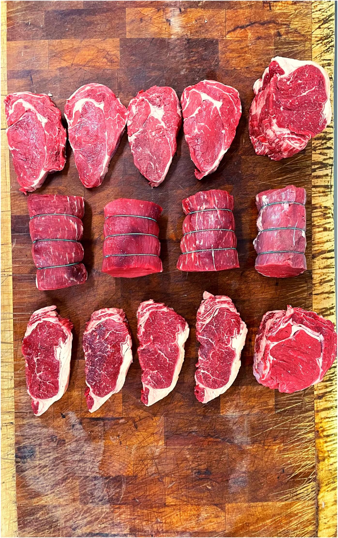 Reilly & Sons Ultimate Steak Box for Meat Lovers. 1Kg Whole Sirloin Rolled, 1Kg Whole Ribeye Rolled, 4 x 8oz Sirloins, 4 x 8oz Ribeyes, 4 x 500g Chateaubriands