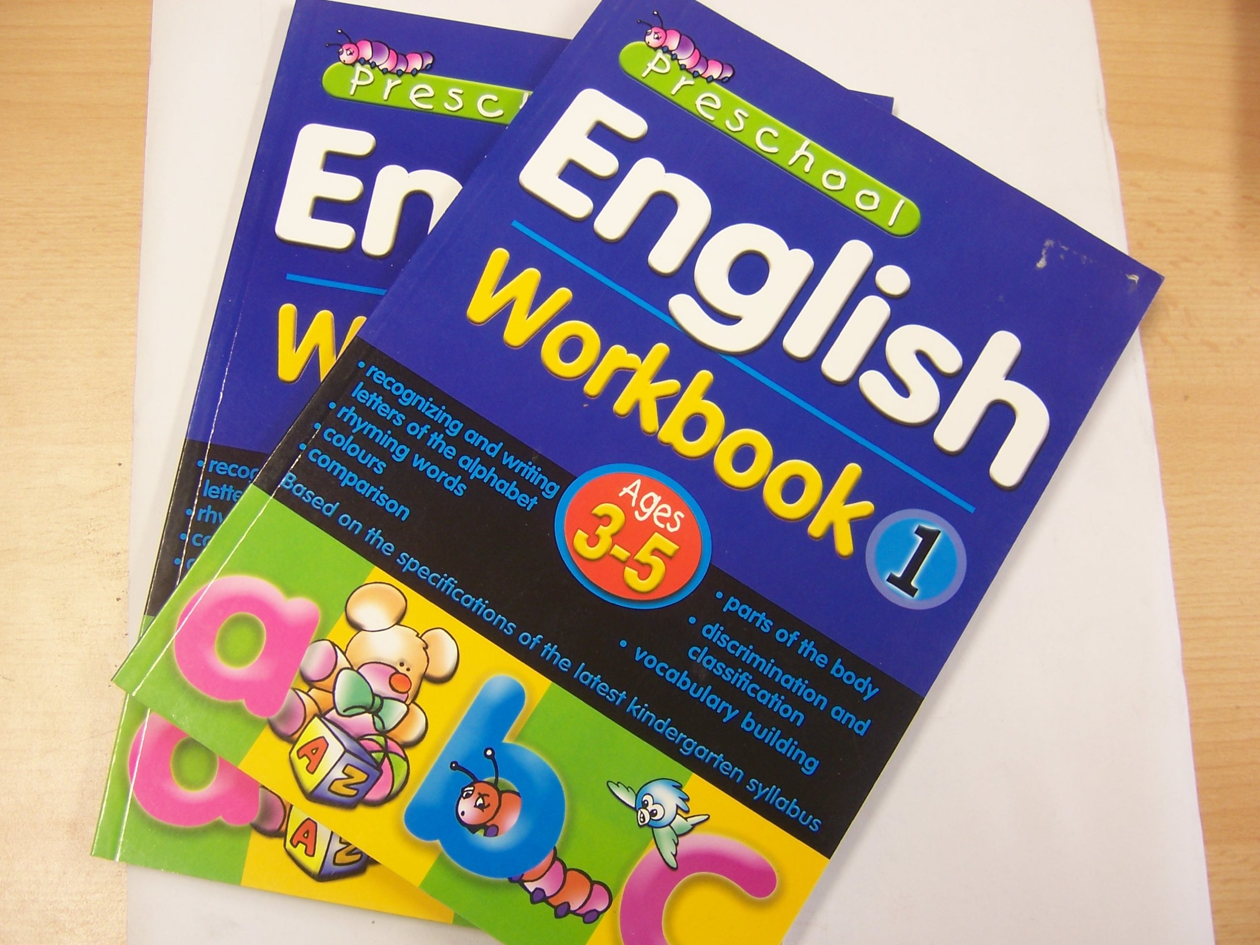 PRE-SCHOOL ENGLISH WORKBOOK 1 FOR AGES 3 TO 5: Amazon.co.uk