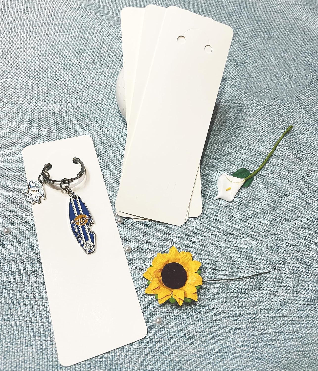 120 Set Keychain Display Card with Self-Sealing Bags, Keychain Packaging Keyring Jewelry Holder Display (White 5.9X2inch)