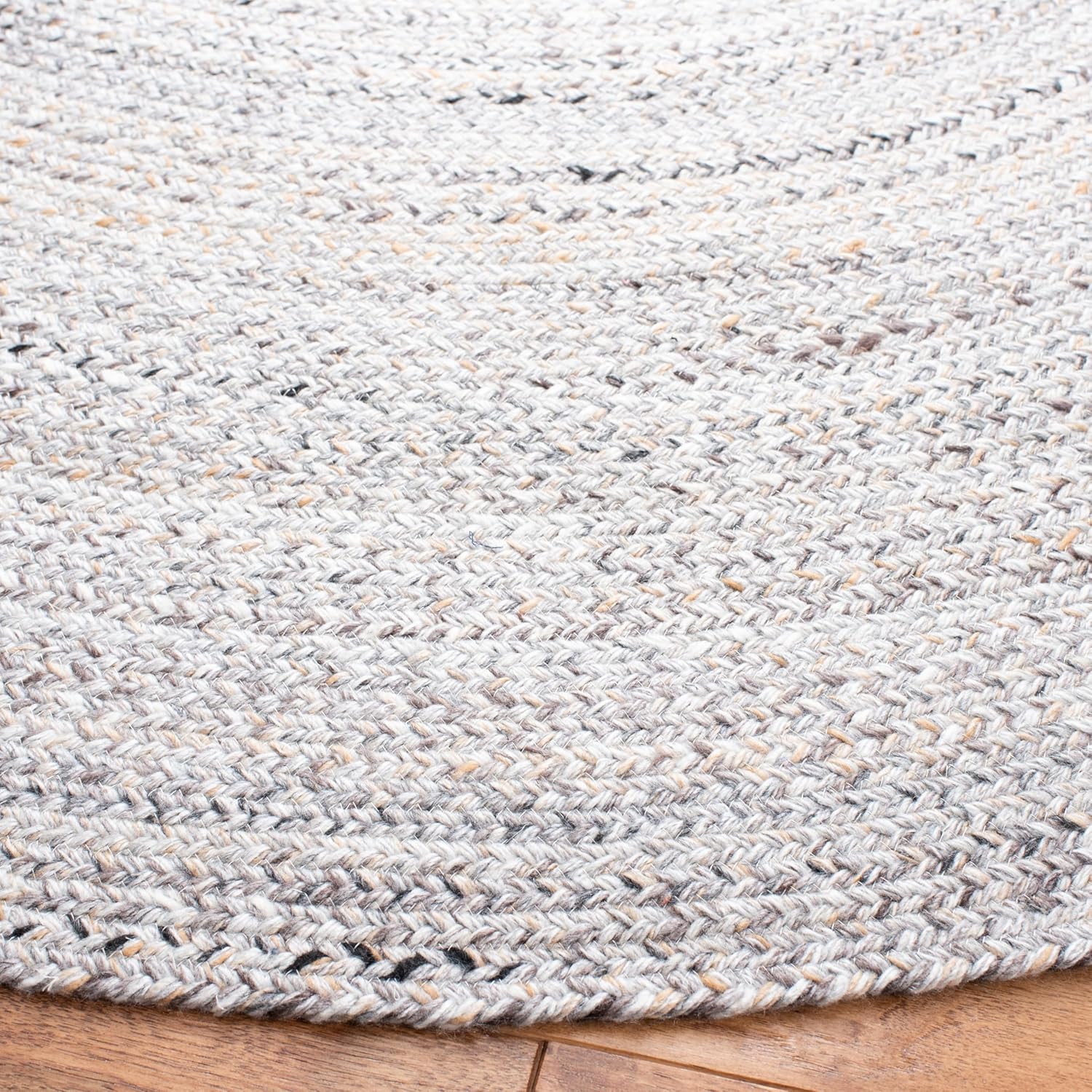 SAFAVIEH Braided Collection Area Rug - 8' Round, Yellow & Grey, Handmade Country Cottage Reversible, Ideal for High Traffic Areas in Living Room, Bedroom (BRD851D)