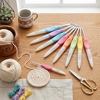 Crochet Hooks Set, Ergonomic Crochet Needle with Non-Slip Grip, 8 Sizes for Household and Arthritis Patients