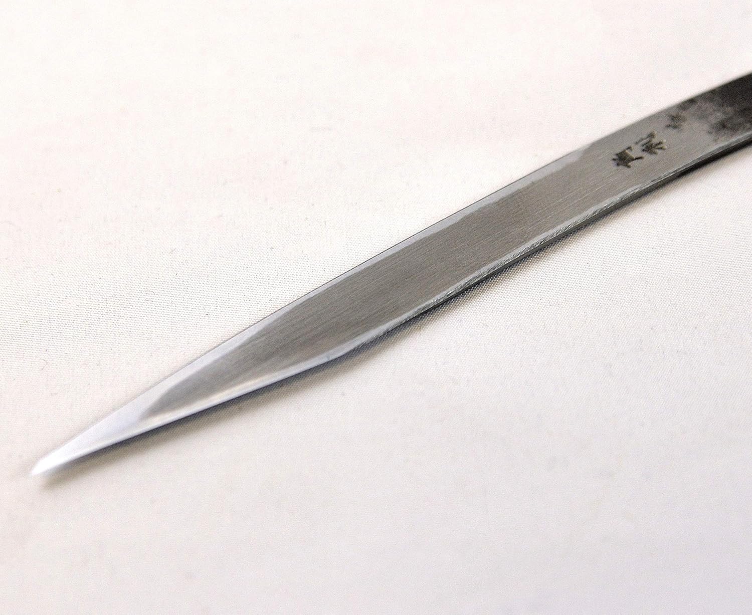 KAKURI Kiridashi Knife 12mm (Curved) Right Hand for Woodworking, Marking, Carving, Whittling, Professional Hand Forged Razor Sharp Japanese Carbon Steel Blade with Hammered Pattern, Made in JAPAN