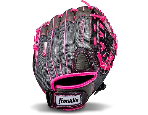 Best 11.5 Inch Softball Gloves To Handle Every Infield Grounder