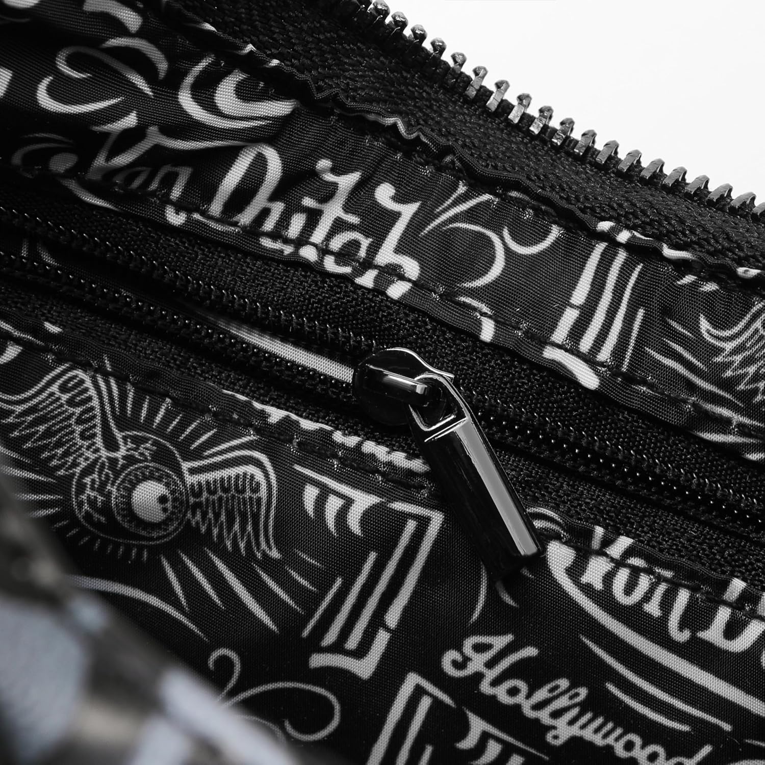 Von Dutch Small Shoulder Bag for Women, Vegan Leather Y2K Purse with Chain Strap & Zip Closure