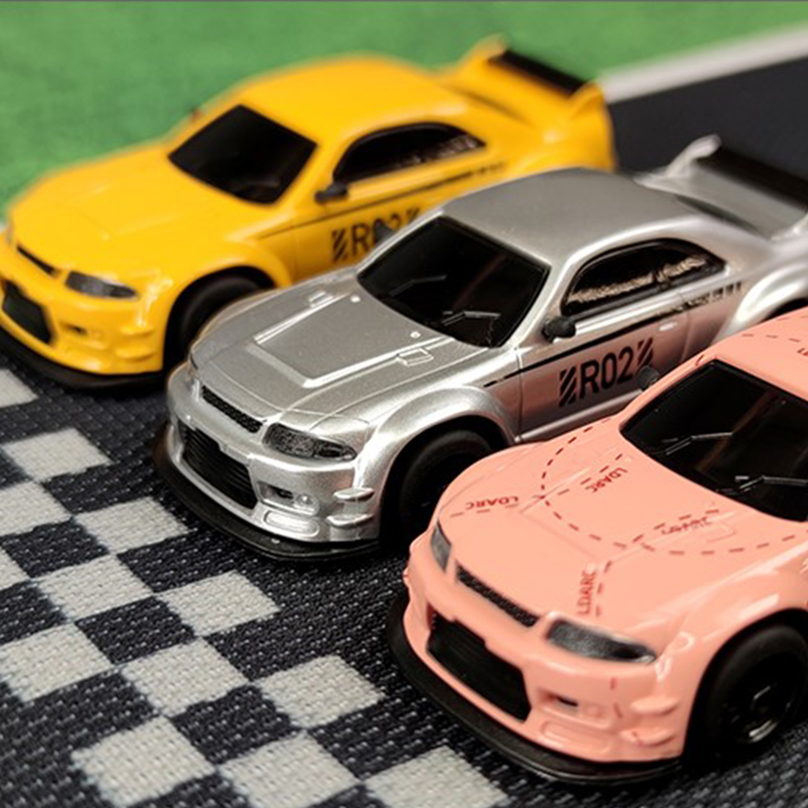 Amazon.co.jp: LDARC 1：64ミニスポーツカー4 CH 2.4 GHzリモコンフル