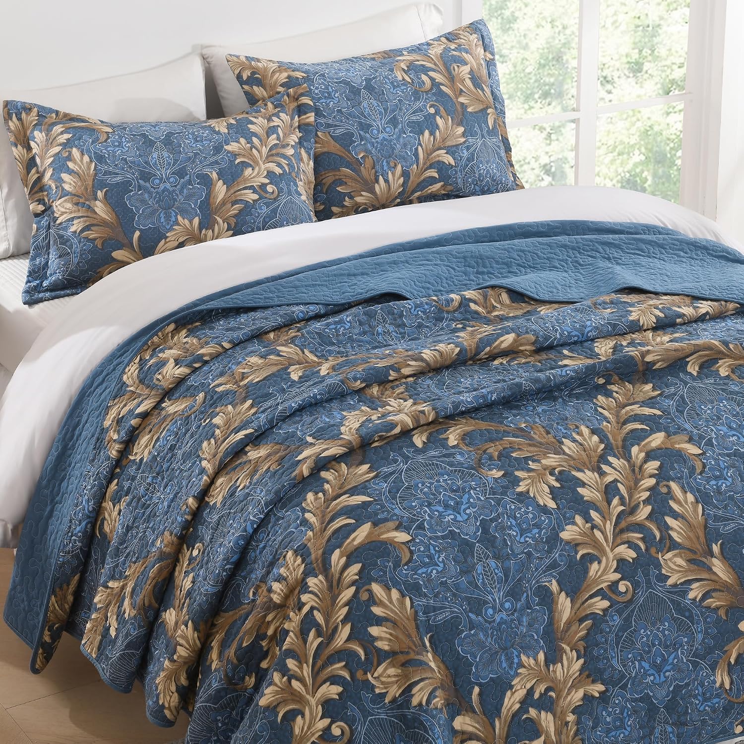100% Cotton Classic Damask Reversible King Size Quilt Set, Blue and Brown | Elegant Floral Pattern, King Quilt with Shams, Lightweight, Scrollwork, 3 Piece Bedspread Set, All Season, 106"x98"