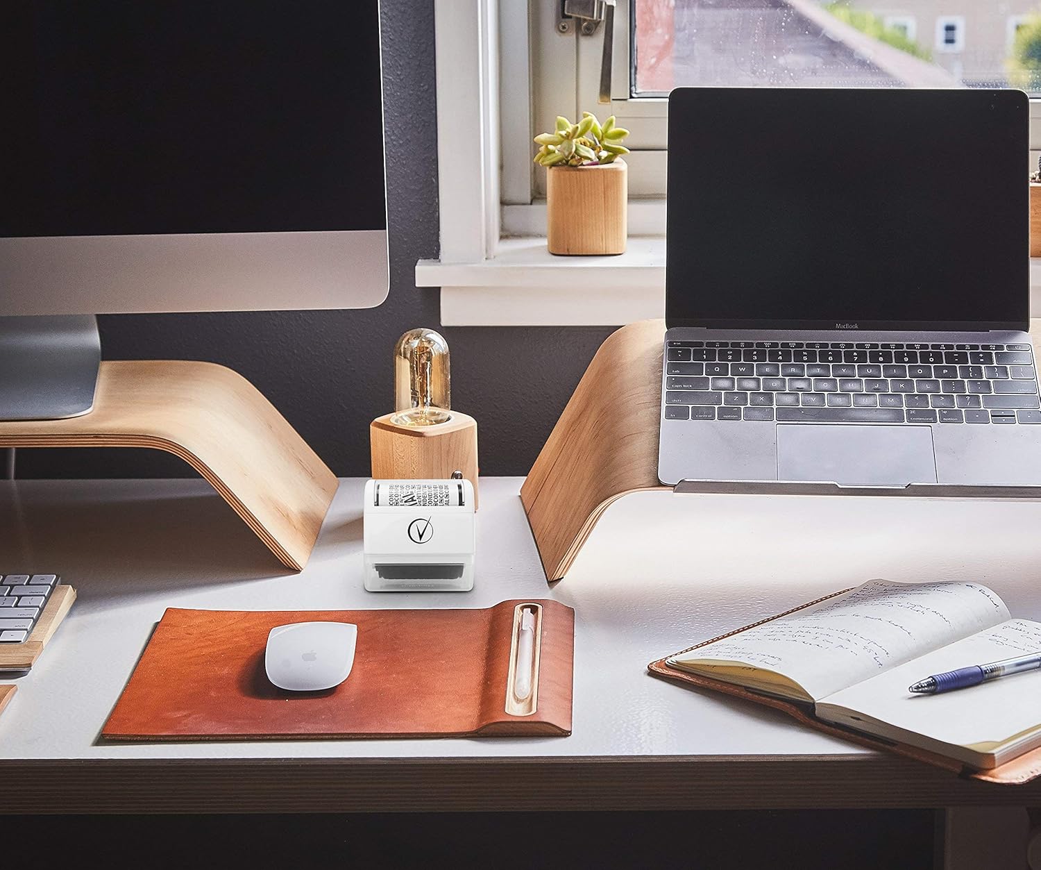 Directly use what's the best identity theft protection