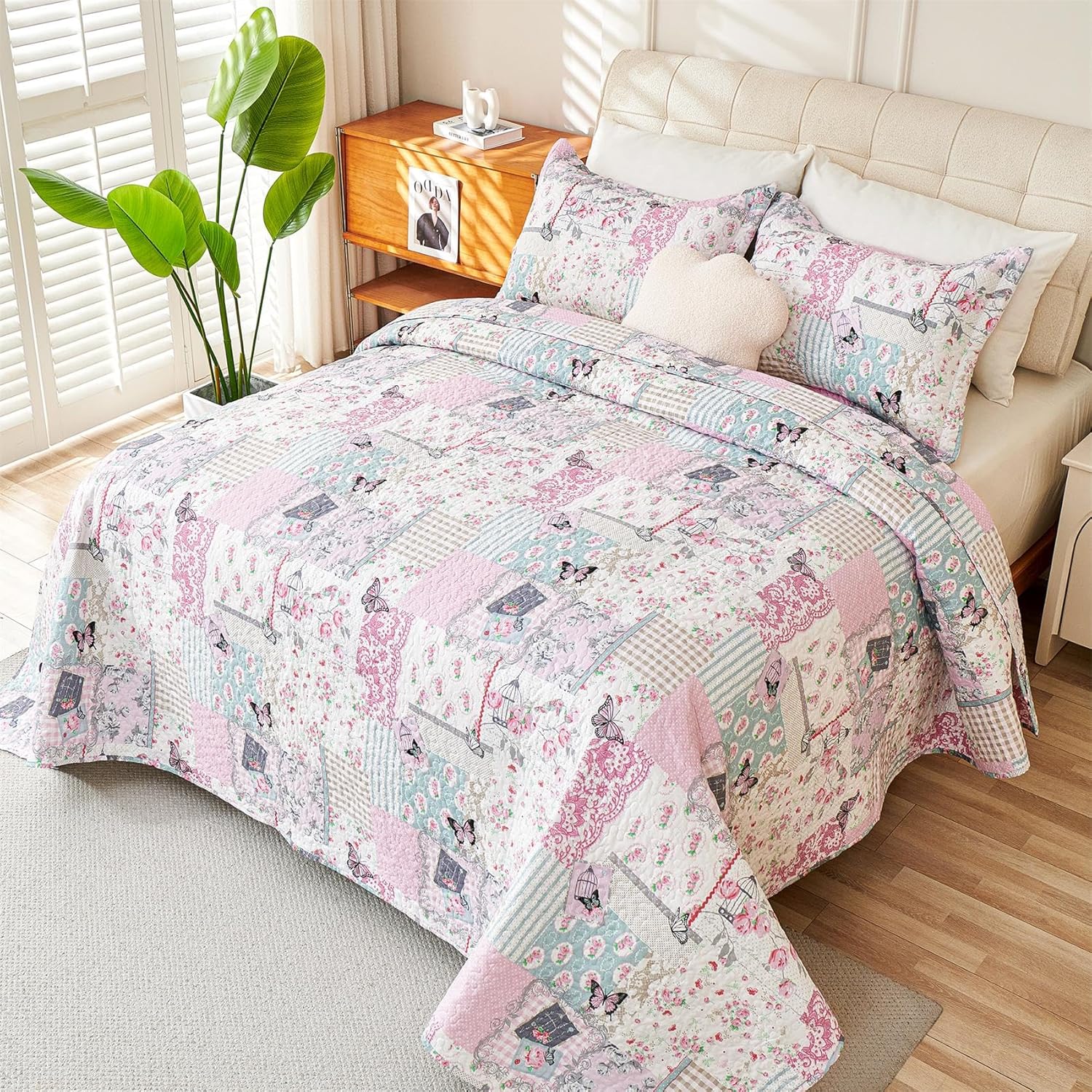 Cmfshape Romantic Patchwork Quilt Set Queen Size,Reversible Bedspread Coverlet 3-Piece,Butterfly Bed Cover Set with Pillow Shams,Lightweight Microfiber Bedding Set for All Season (Pink,90x90) - Image 8