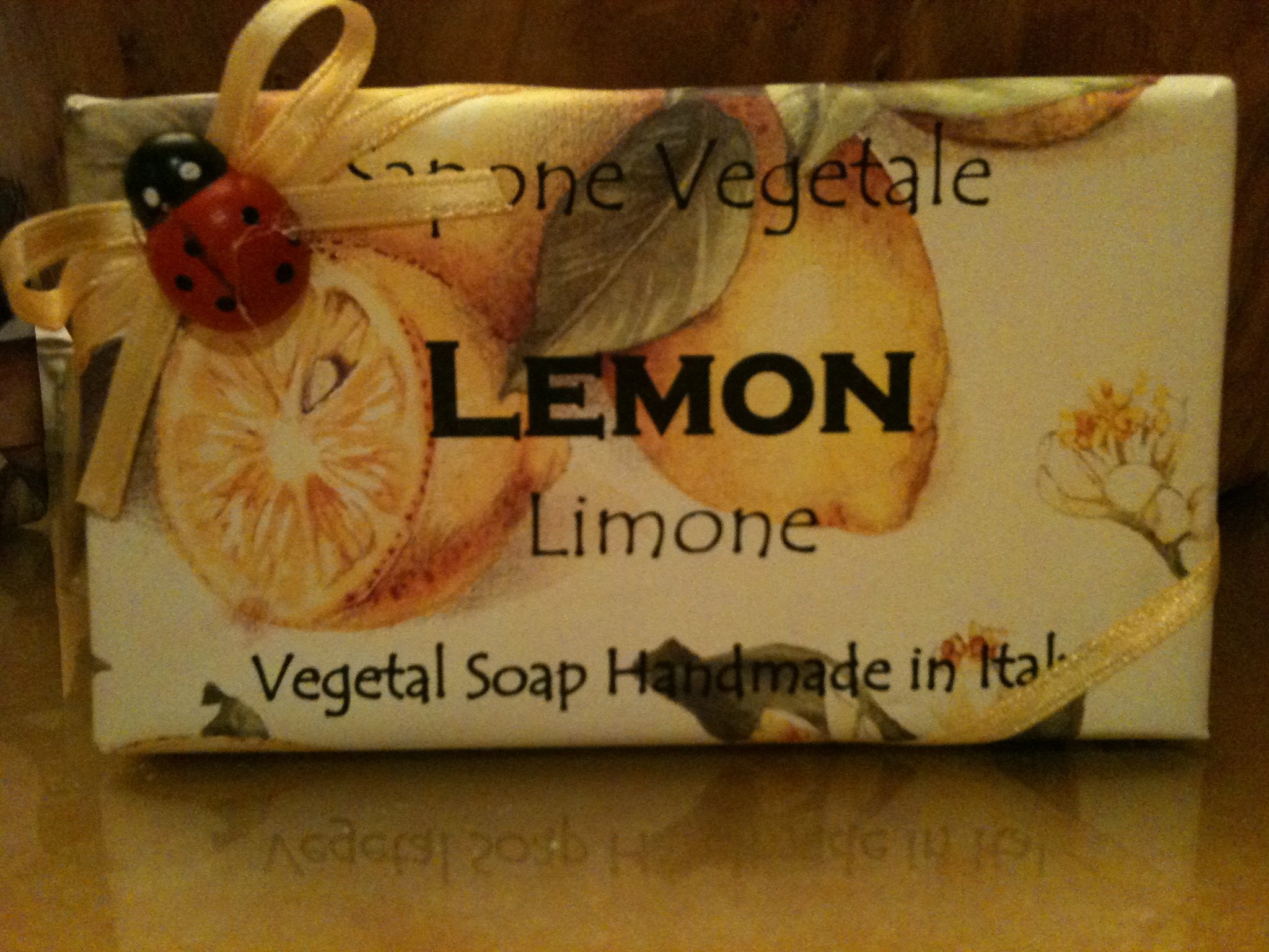 Alchimia Ladybug Vegetal Handmade Soap 10.6g Made in Italy – Lemon