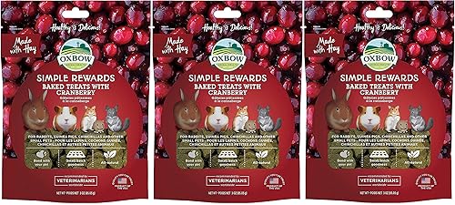 Oxbow Paquete de 3 golosinas para mascotas pequeñas Cranberry Simple Rewards, 3 onzas cada uno, con heno