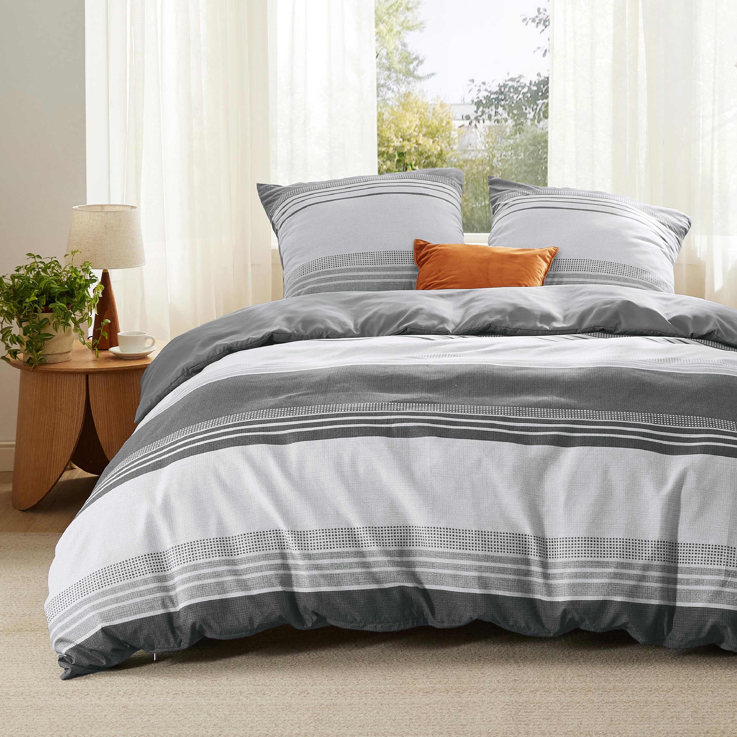 BEDSURE Pościel 240 x 220 cm, 3-częściowy komplet pościeli 240 x 220 cm z 2 poszewkami na poduszkę 65 x 65 cm, Öko-Tex, dwustronna, wzór w szare paski, z zamkiem błyskawicznym