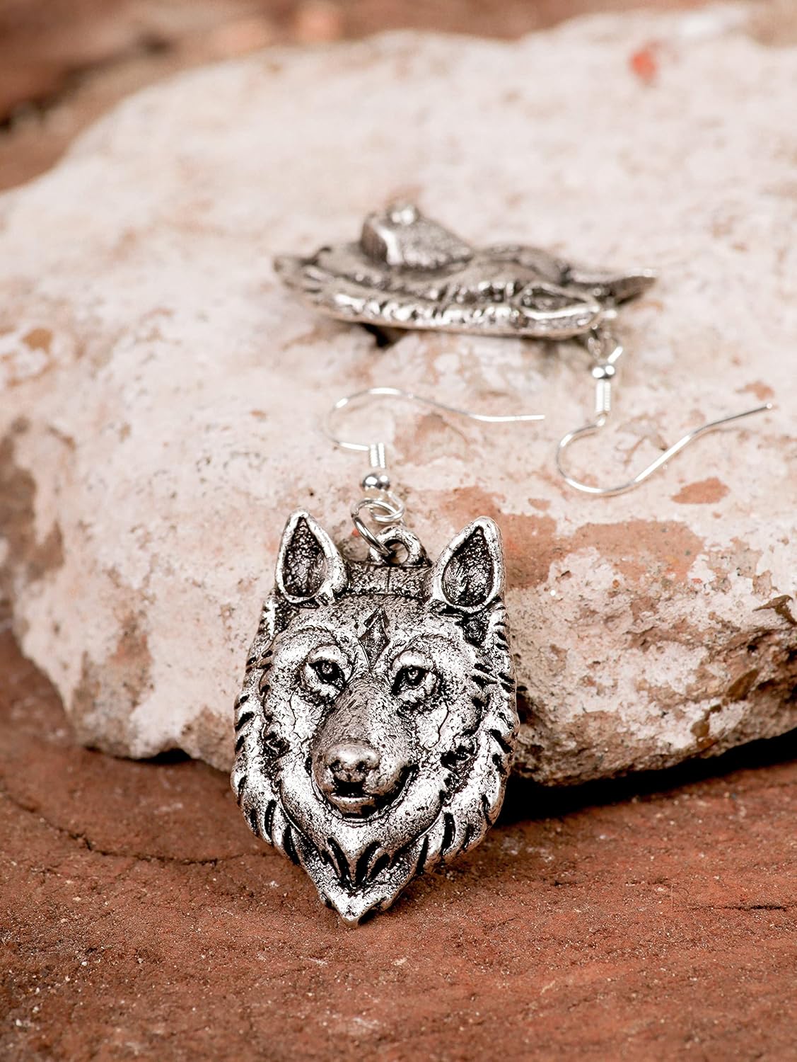HAQUIL Alpha Wild Native Wolf Pendant Dangle Drop Earrings Jewelry Gift for Women - Image 2