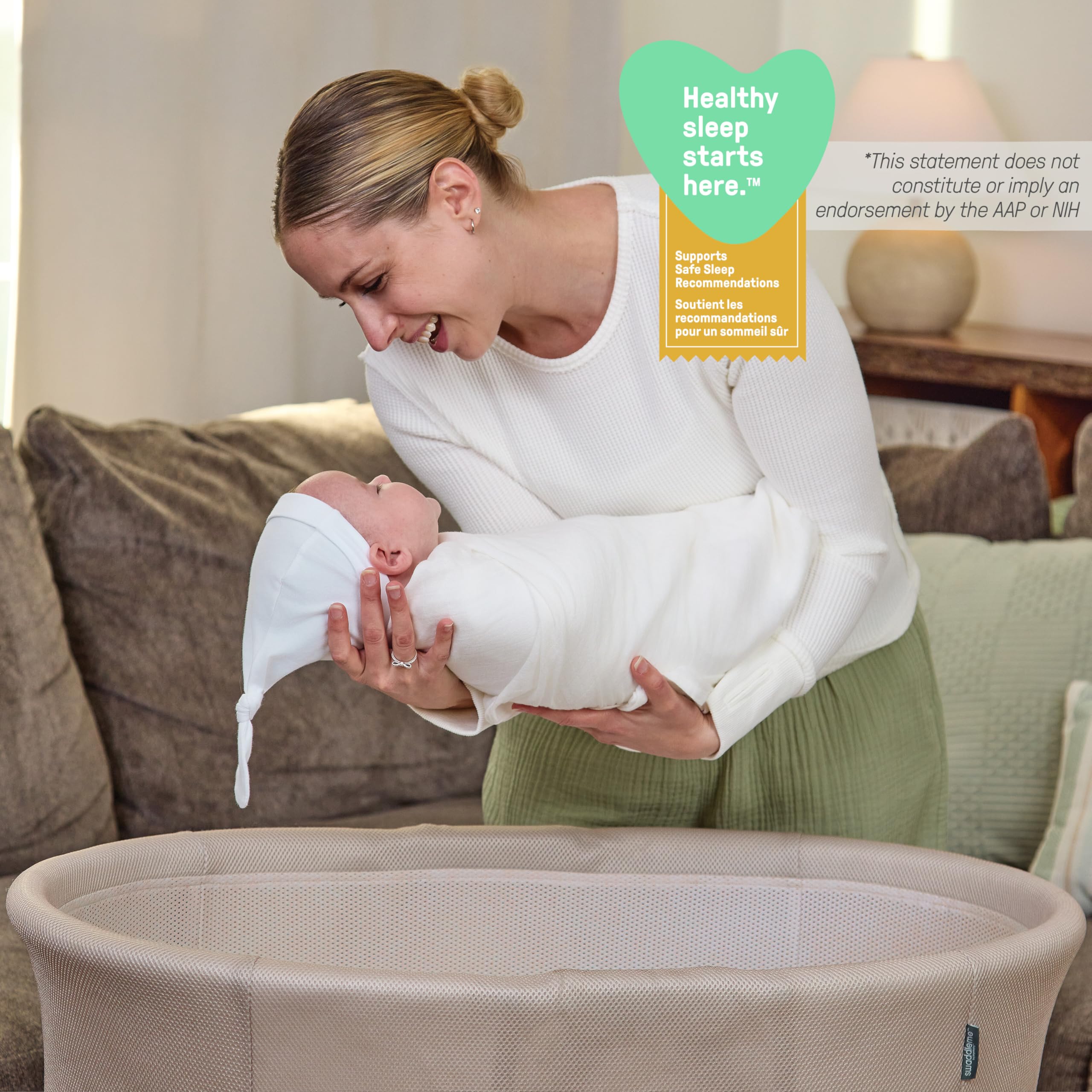 Ingenuity Snooze & Stow Easy-Folding Stubenwagen mit Sound, Licht und Vibration, tragbarer Baby-Stubenwagen mit Einhand-Klappmechanismus, Netzseiten, Ablagefach und Rädern