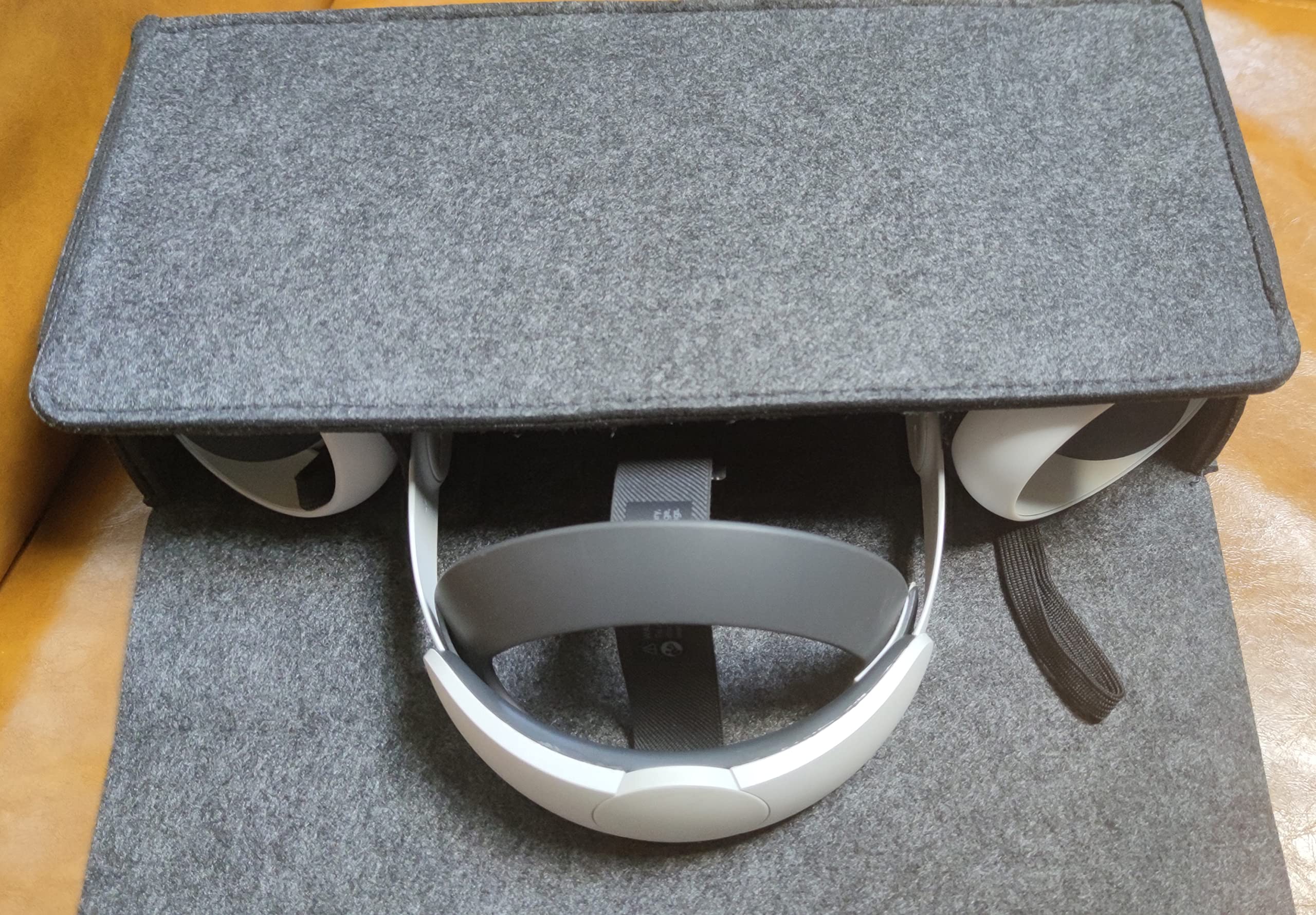 Yunplus Couch Bedside Gaming Organizer Caddy Storage Hanging Sofa Felt Mount for Oculus Quest 2 VR/Game Controllers/Headphones/Remote Control Holder/