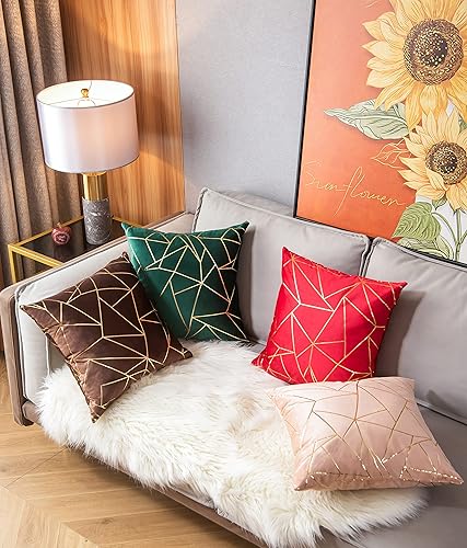 Miniatura 6 de YONGLIU Fundas decorativas de terciopelo para cojines (2 unidades), ultra suaves ideales para Navidad, sofá, dormitorio, automóvil