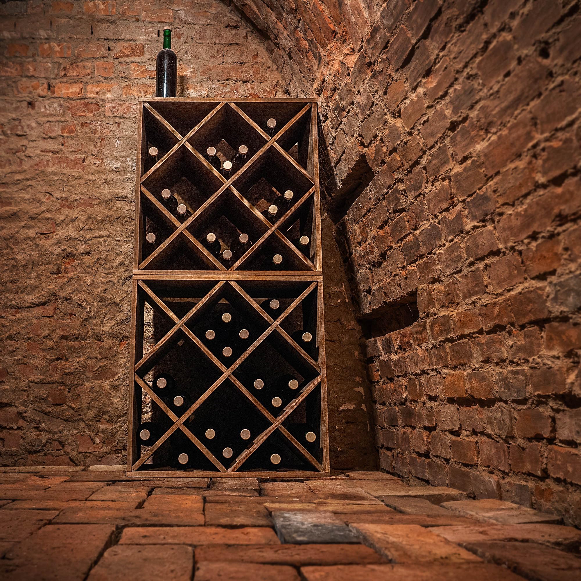 KADAX Casier en bois pour vin, 52 x 25,5 x 104 cm, étagère empilable pour nombre de bouteilles, armoire rustique stable