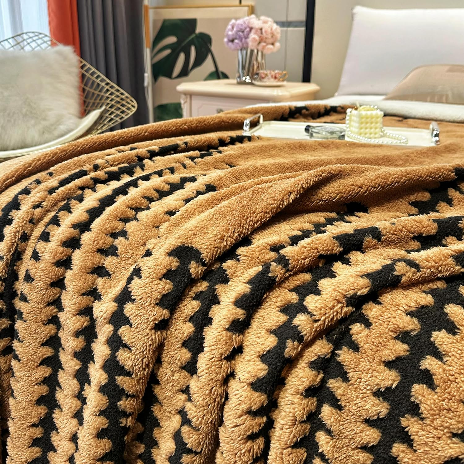 LEVINIS Boho Sherpa Throw Blanket 60'' × 80'', Sherpa Fleece Blankets for All Season, Southwestern Aztec Native American Cozy Blankets for Bed/Couch/Sofa/Office/Camping, Dark Grey - Image 5