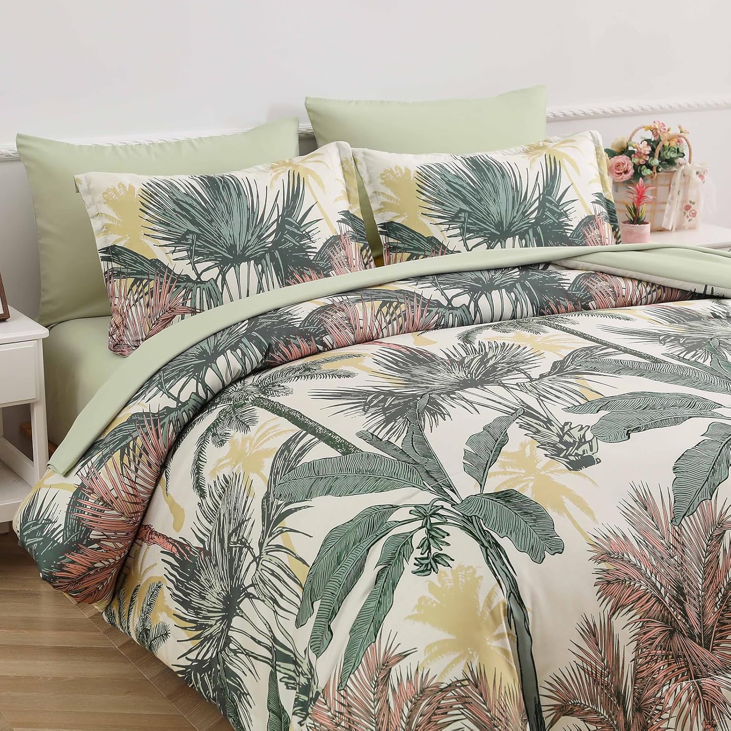 WONGS BEDDING Botanical Comforter Set Queen, 7 Pieces Green Palm Tree Bed in a Bag, Reversiable Soft Microfiber Coastal Beach Bedding with Comforter, Flat Sheet, Fitted Sheet, Pillow Shams Pillowcases Queen Green image 4 of 7 B0CKMGDLQS