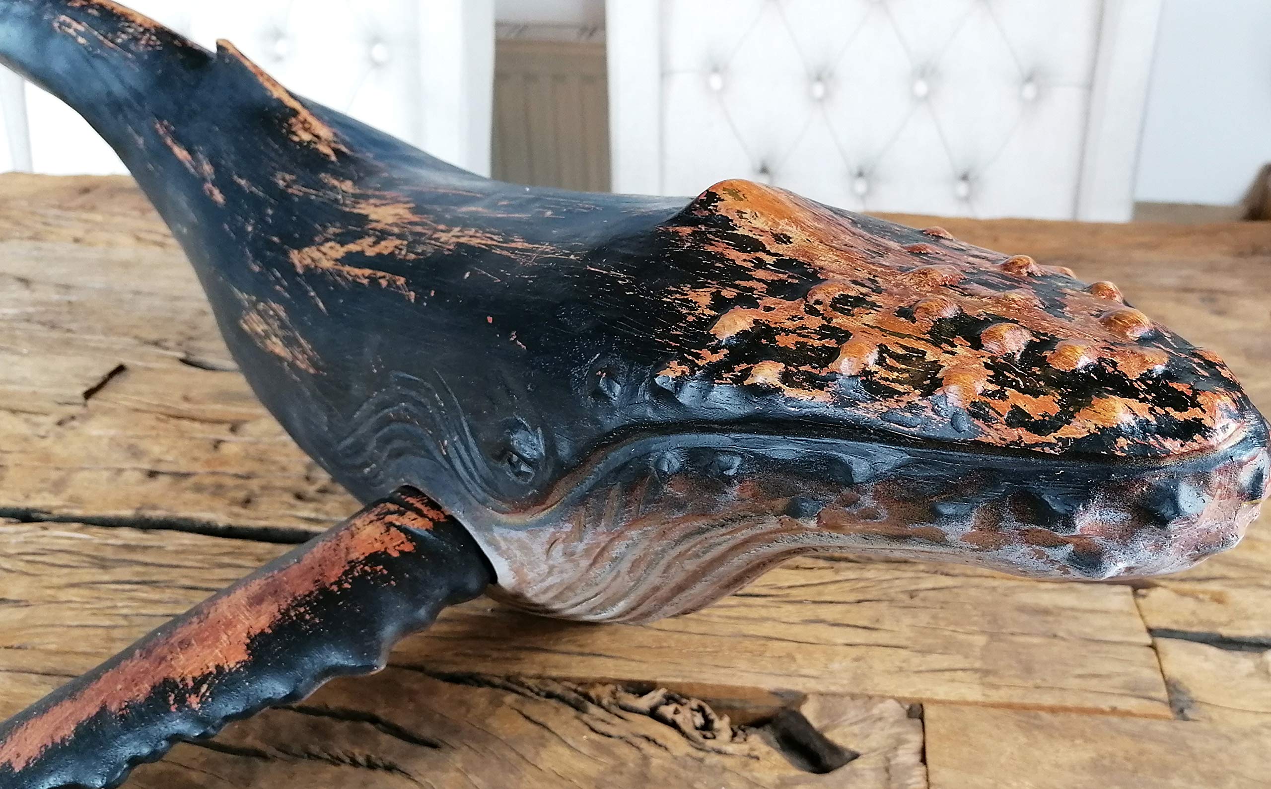 MichaelNoll Wal Walfisch Fisch Dekofigur Skulptur Statue Polyresin Modern - Maritime Deko für Wohnung in Holz-Optik - Dekoration für Wohnzimmer, Schlafzimmer oder Badezimmer - XXL 87,5x52x22,9 cm
