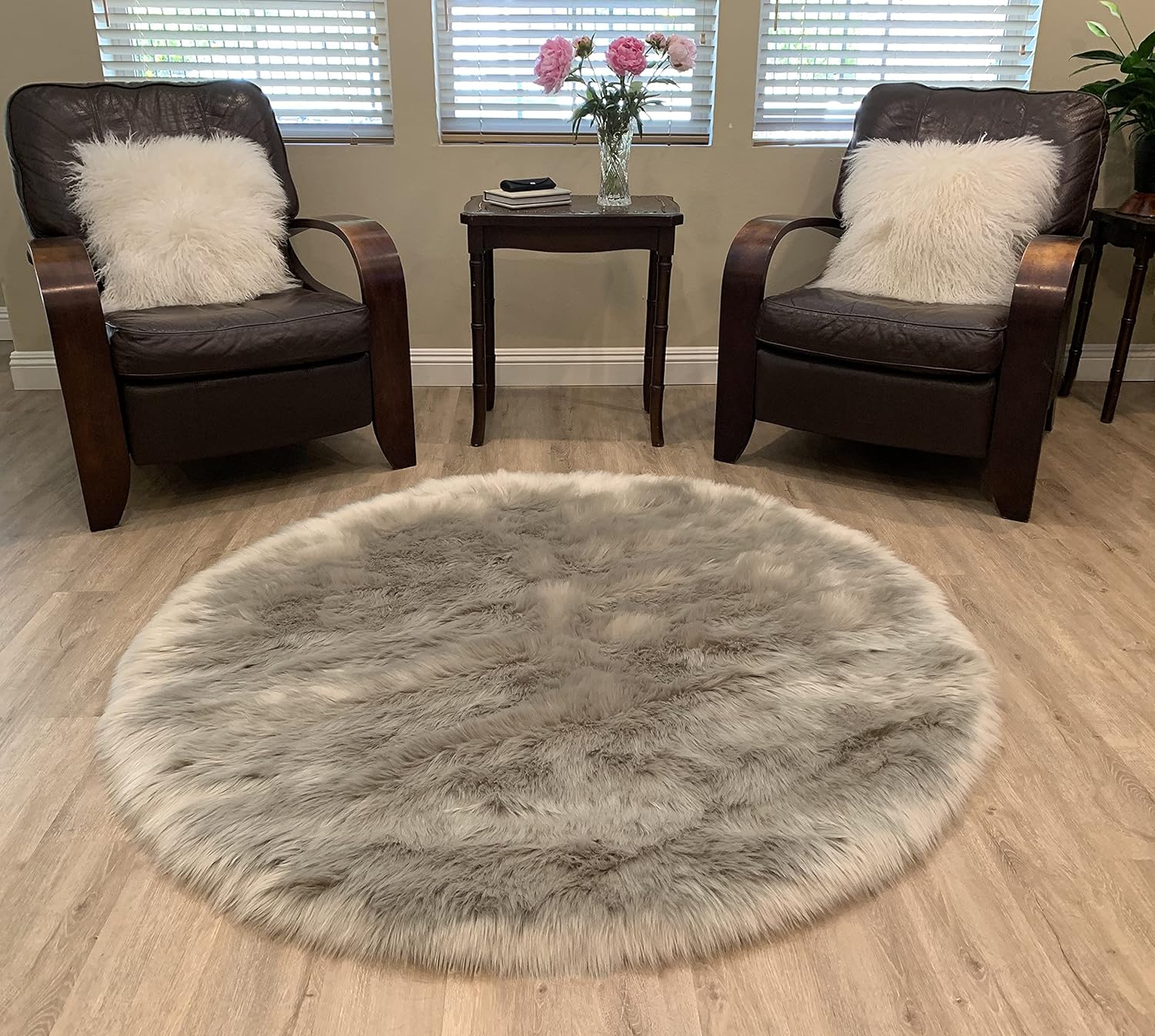 LAMBZY Faux Sheepskin Super Soft Hypoallergenic Silky Round Shag Rug for Living Room, Kids Room, Sofa (6', Beige)