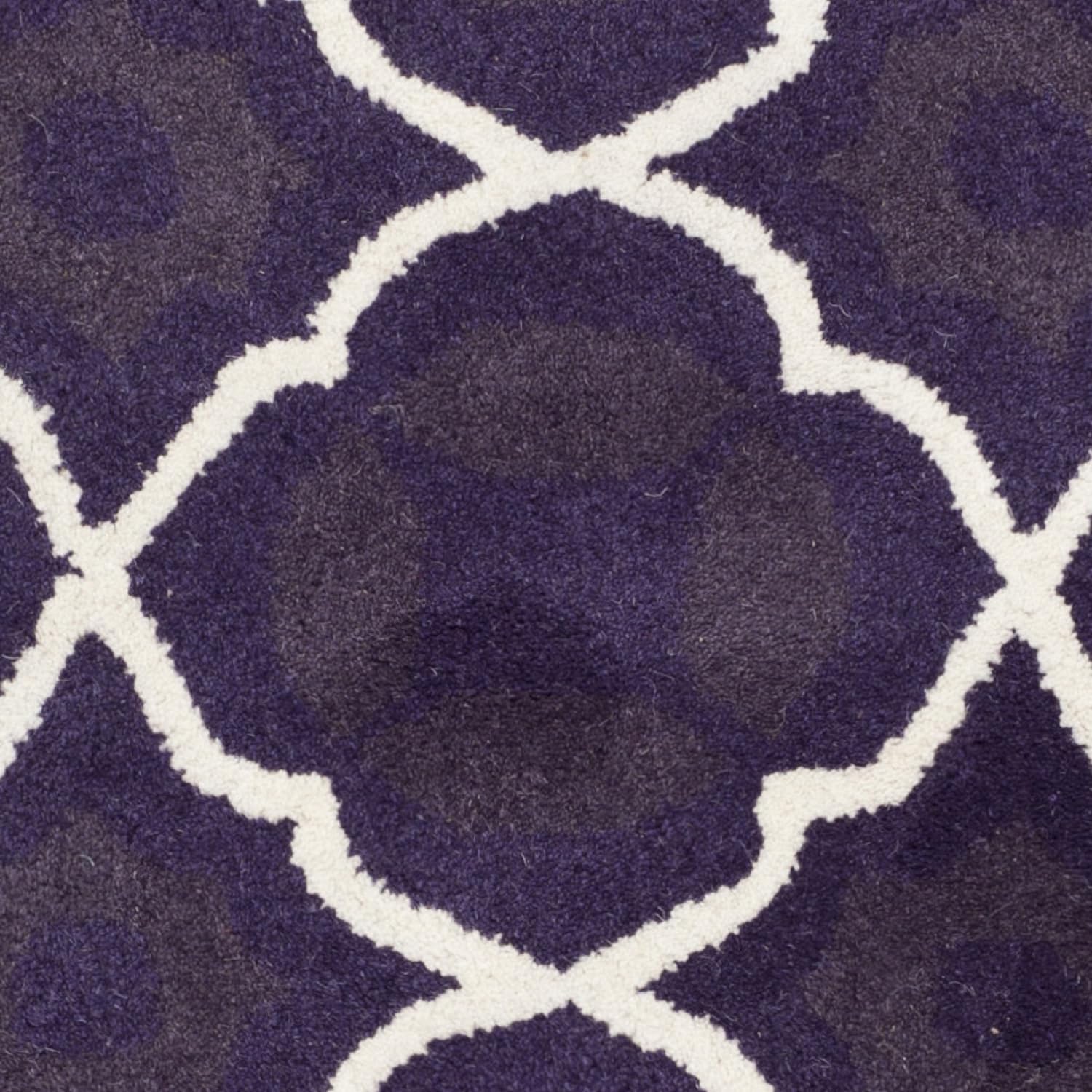 SAFAVIEH Chatham Collection 2'3" x 7' Purple / Ivory CHT821B Handmade Geometric Premium Wool Runner Rug