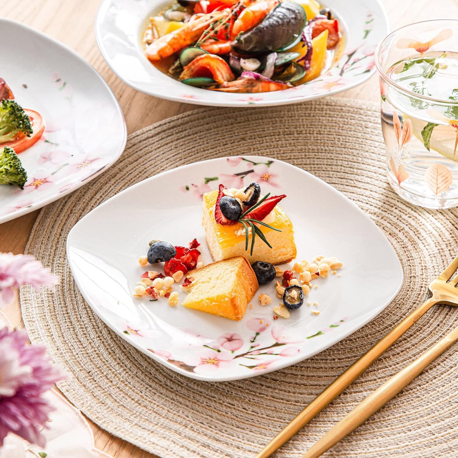 Porcelain Kitchen Dinnerware Set Ceramic tableware 18-Piece Kitchen Porcelain Ceramic Tableware Dinner Plate Set with 6Dinner Plate,Dessert Plate,Soup Plate,18