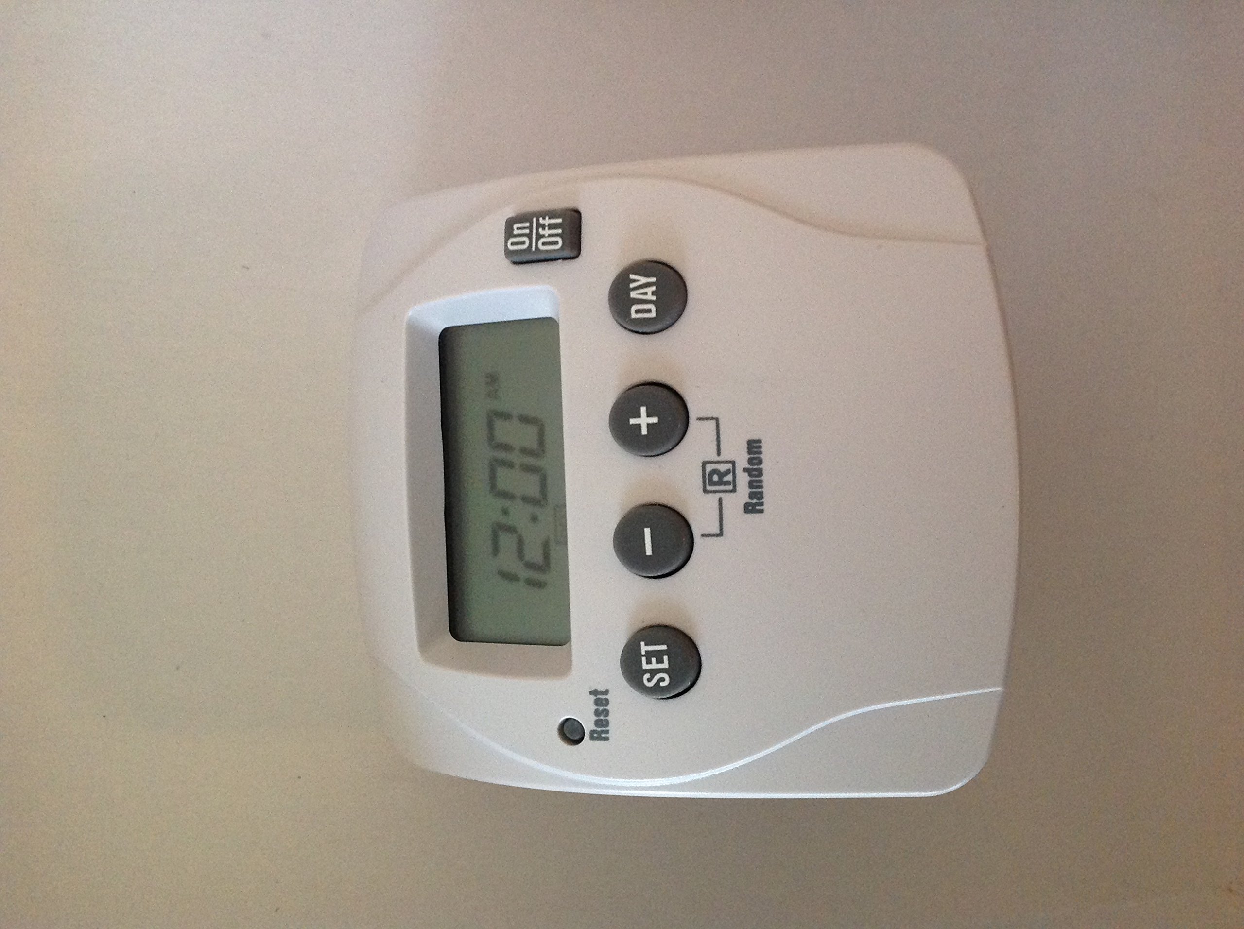 Intek Utilitech 15-Amp Digital Plug-In Countdown Lighting Timer User Manual
