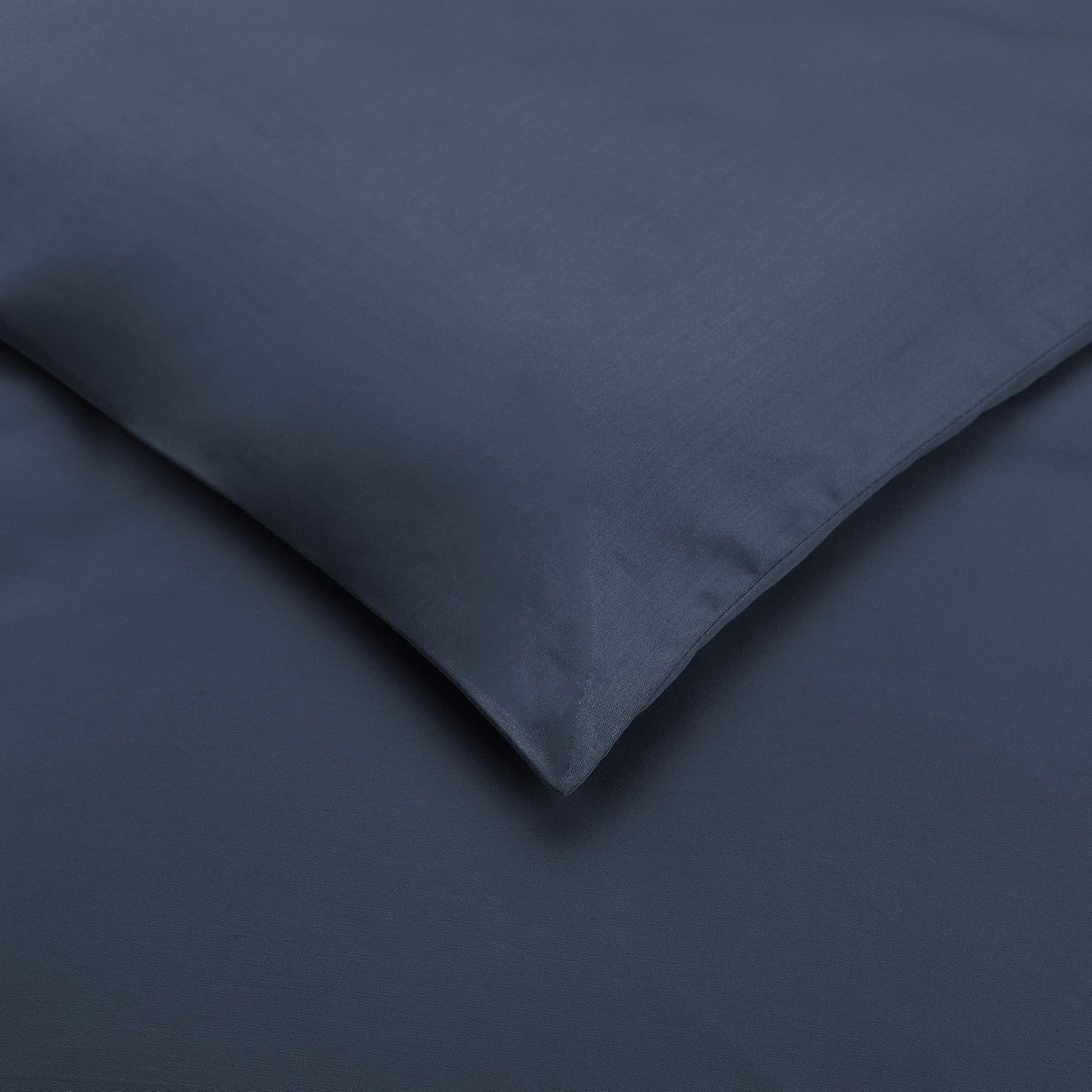 Amazon Basics Cotton and Rayon Derived from Bamboo Duvet Cover Set - King/Cal King, Dark Blue