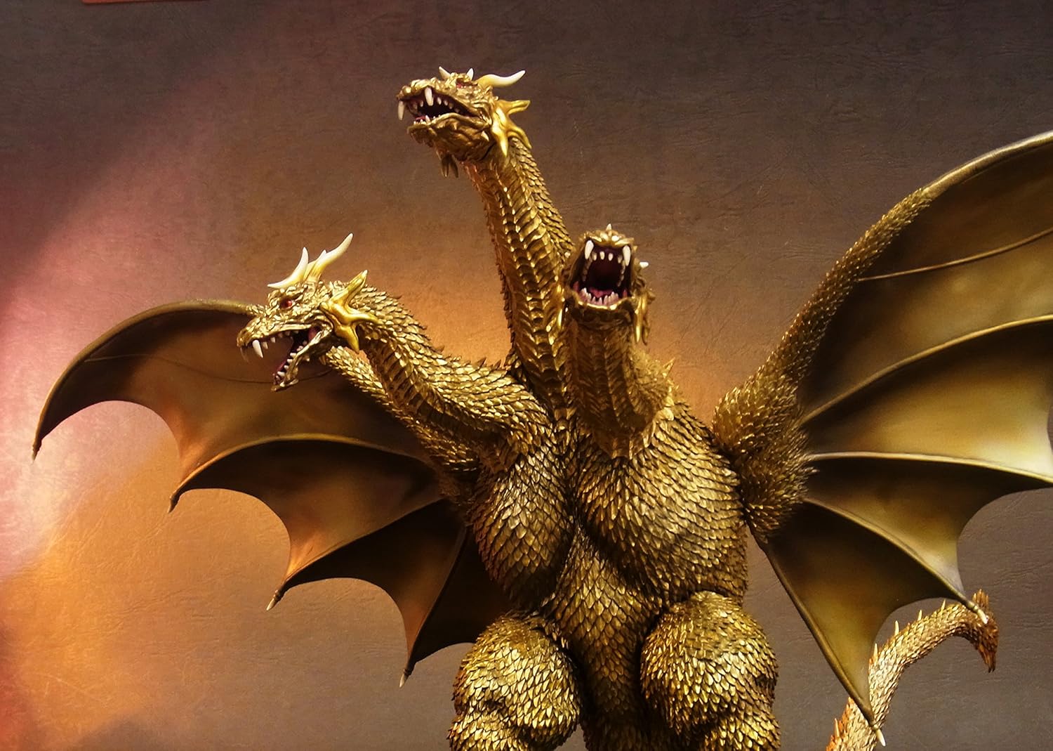 Toho Large Monsters Series King Ghidorah Edition 300mm Made In Painted Completed Figure
