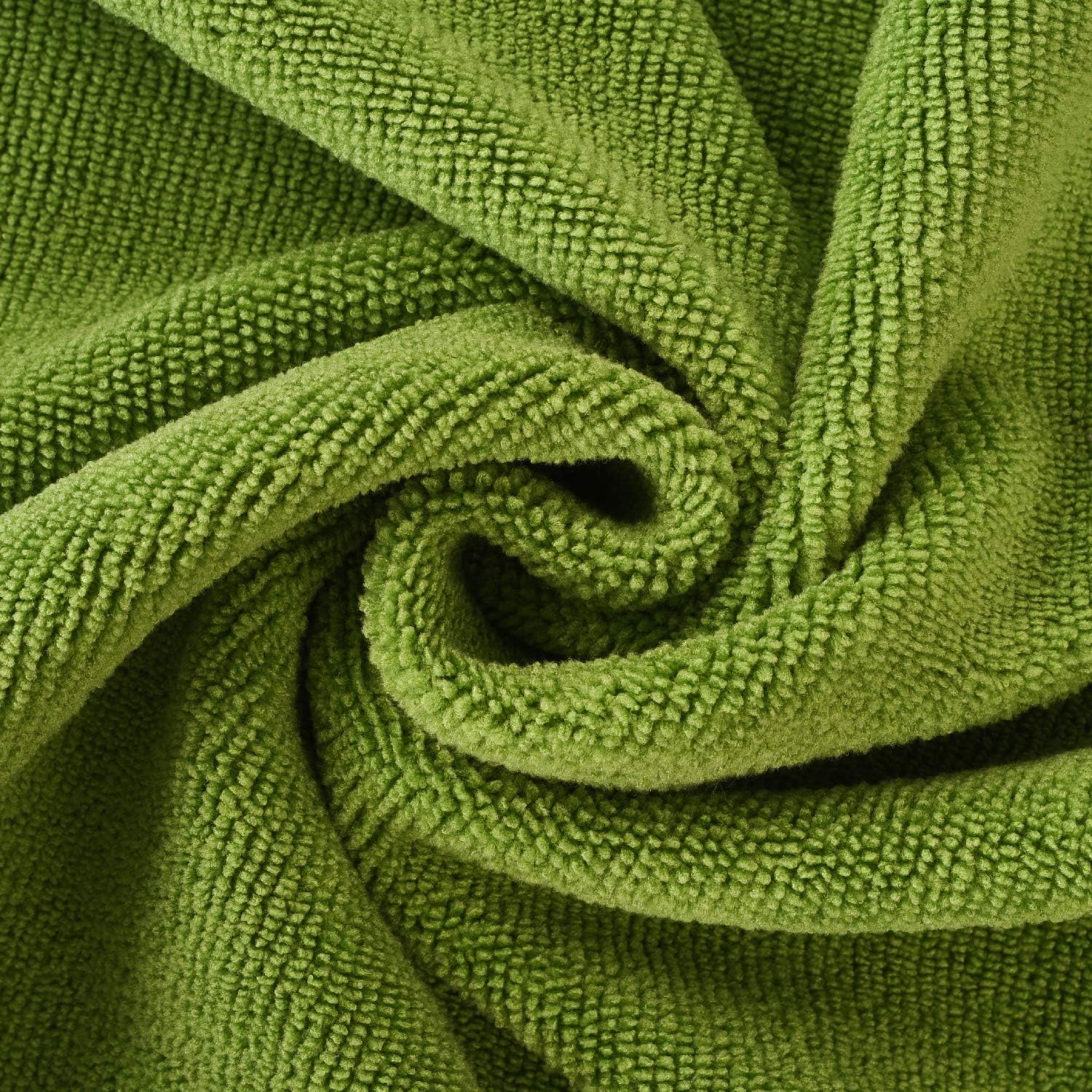 Winthome Super Absorbent Dog Bath Towel| Machine Washable Microfiber Dog Towel| Quick Dry Pet Bathrobe for Bathing (M, Green)