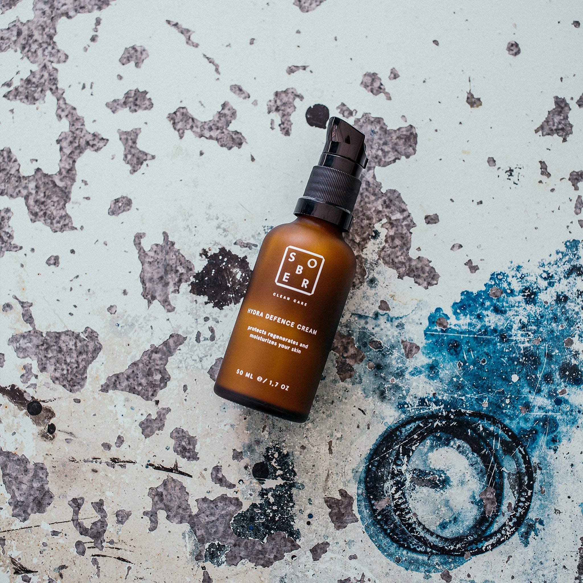 sober® | Hydra Defence Cream | vitalisierende Feuchtigkeitscreme mit Hyaluron, Vitamin C,Aminosäuren und D5 Cell Complex™