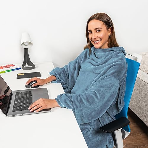 Miniatura 53 de PAVILIA Manta con mangas para adultos, mujeres y hombres, manta suave y cálida de forro polar, manta de regalo Negro -,Marrón,Burrito Beige,Carbón